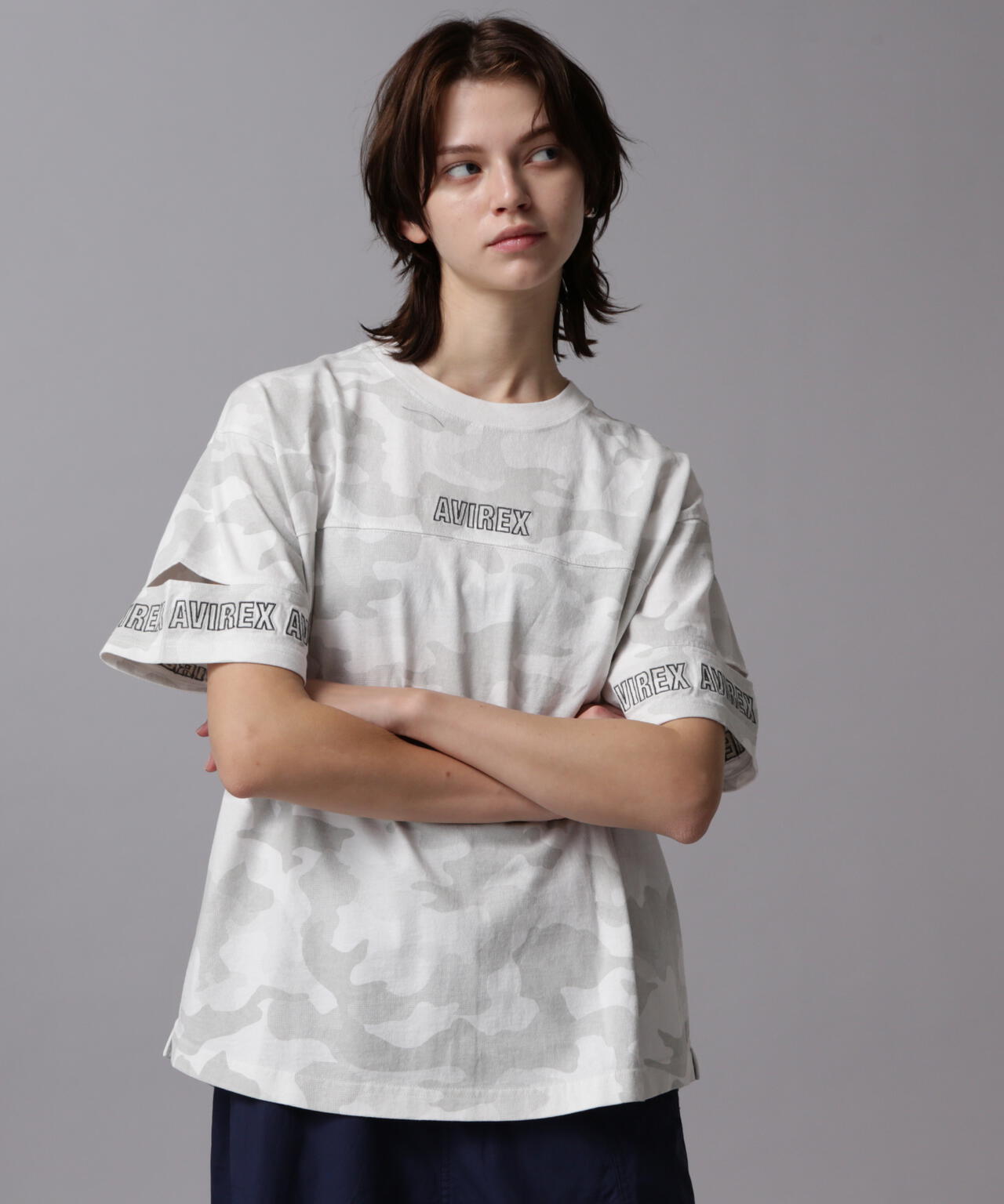 FADE WASH CUFFS OPEN EMBROIDERY T-SHIRT/フェイドウォッシュ カフスオープン刺繍Tシャツ
