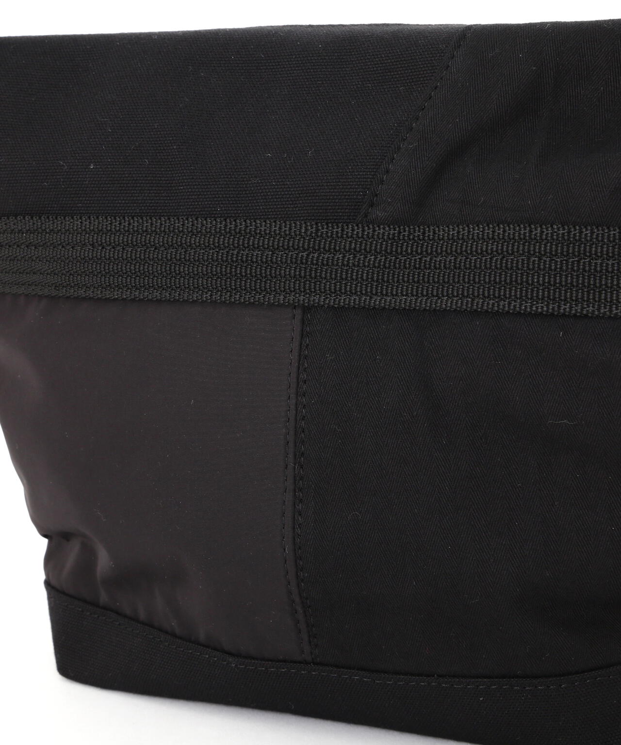 TOP GUN MINI FLAP SHOULDER BAG/トップガン ミニ フラップ ショルダーバッグ /AVIREX /アヴィレックス