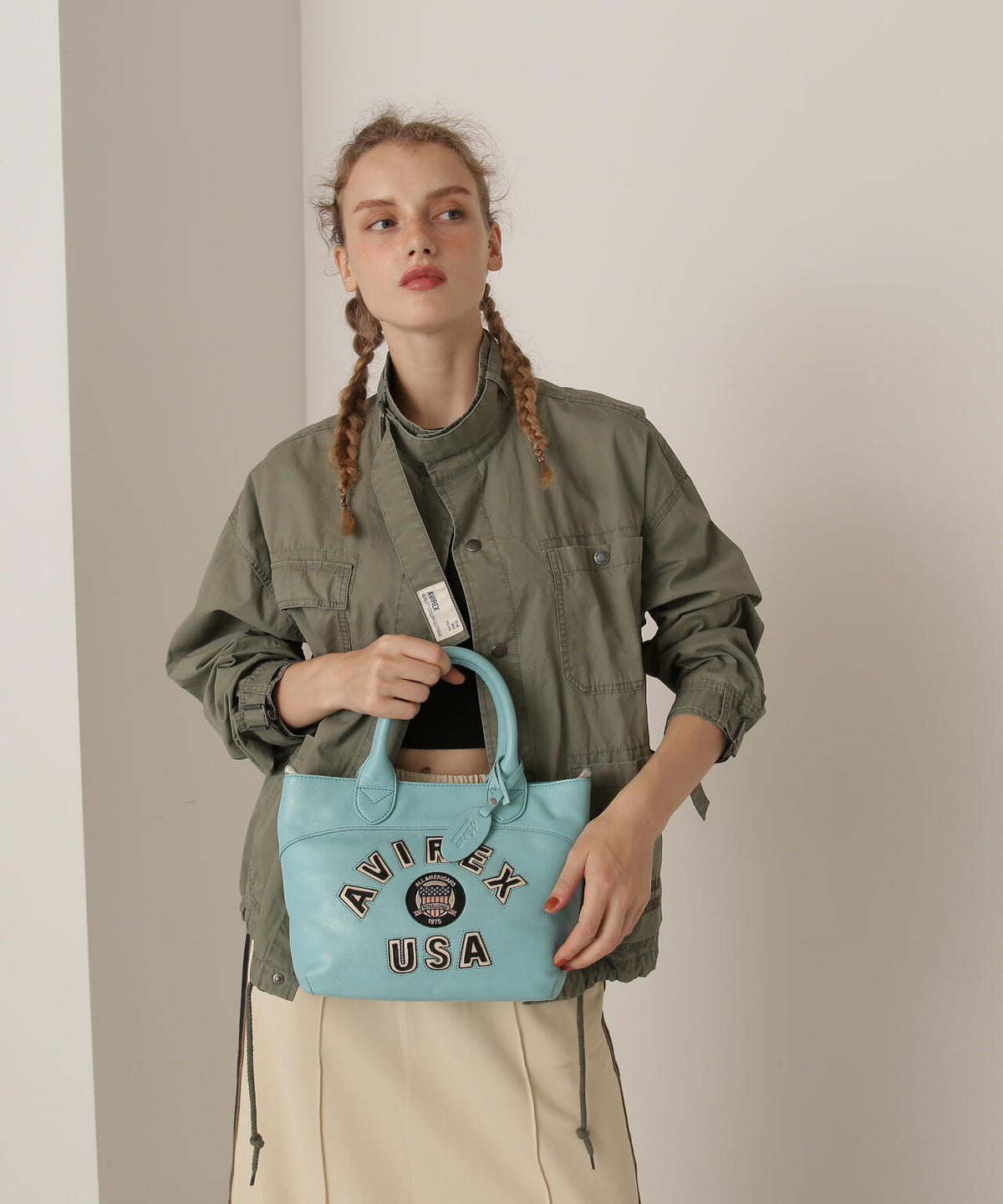 バーシティー レザー ミニ トートバッグ/VARSITY LEATHER MINI TOTE BAG/AVX5626