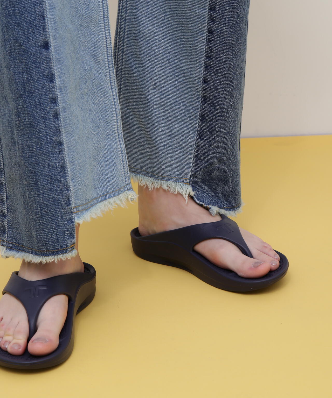 9e3c6a27-081d-55a0-8bf0-c72b3c9f5b77_Image