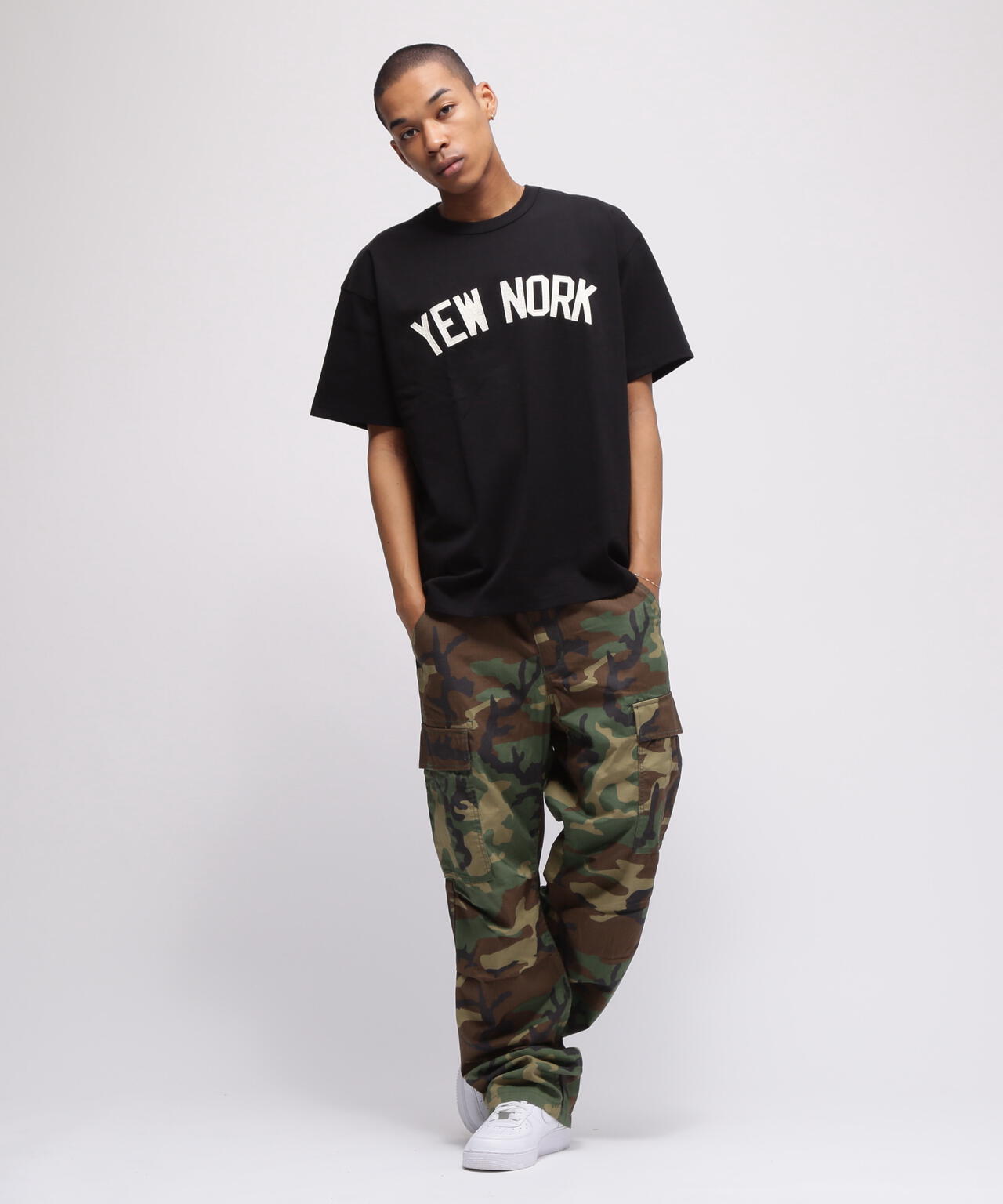 《AVIREX / EXPANSION》"YEWNORK" T-SHIRT