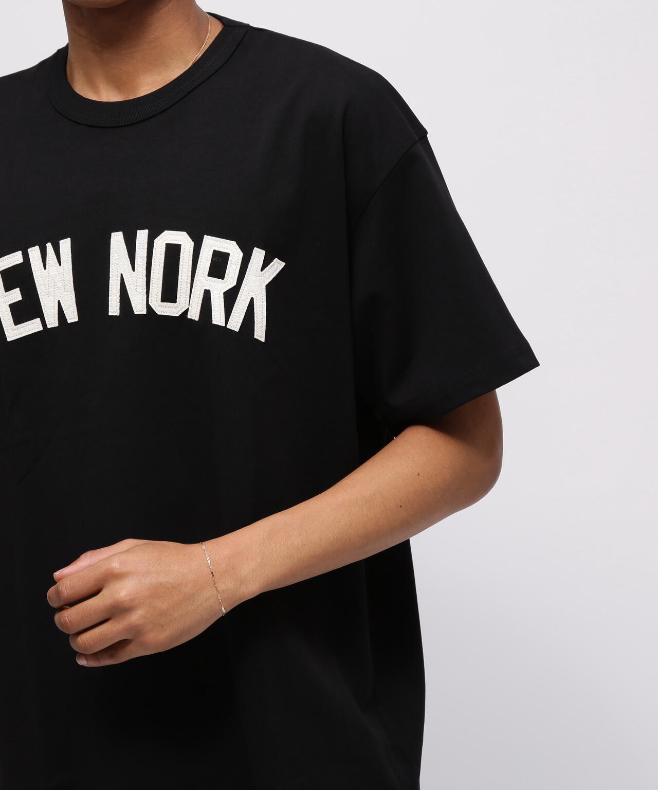 《AVIREX / EXPANSION》"YEWNORK" T-SHIRT