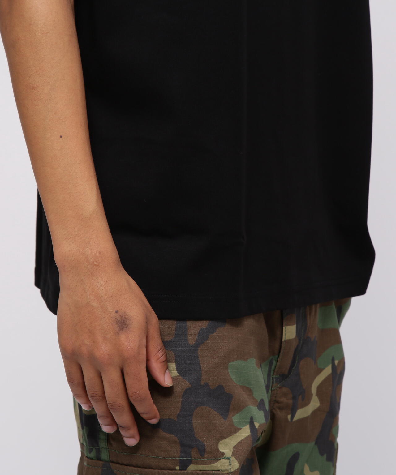 《AVIREX / EXPANSION》"YEWNORK" T-SHIRT