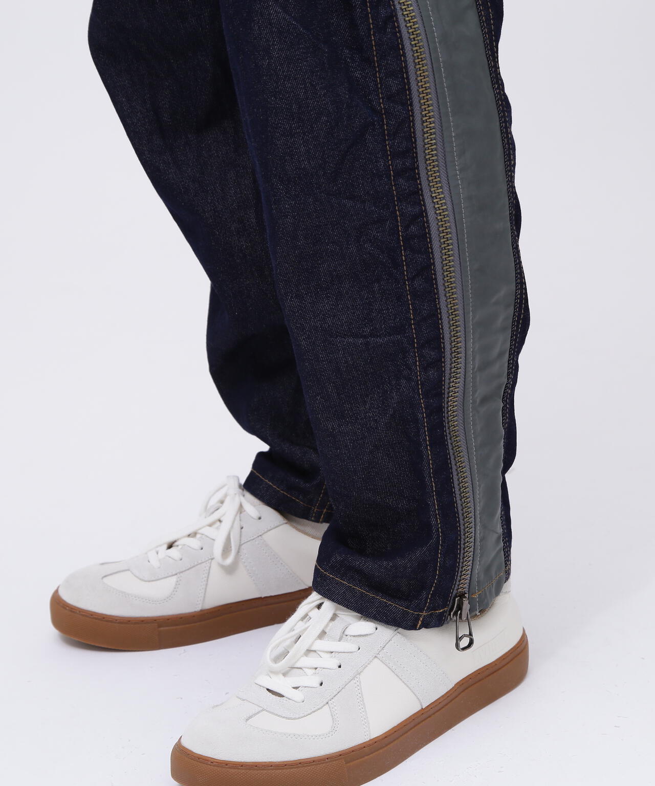 e97bb28c-49bb-597d-af29-fae216e6552b_Image