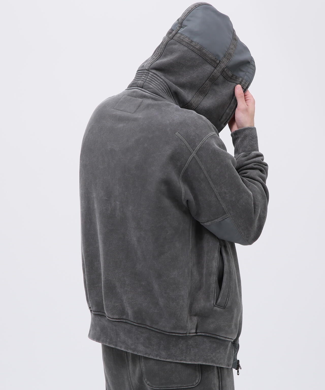 27872840-ea4e-52e1-9444-a4fd6bb8895d_Image