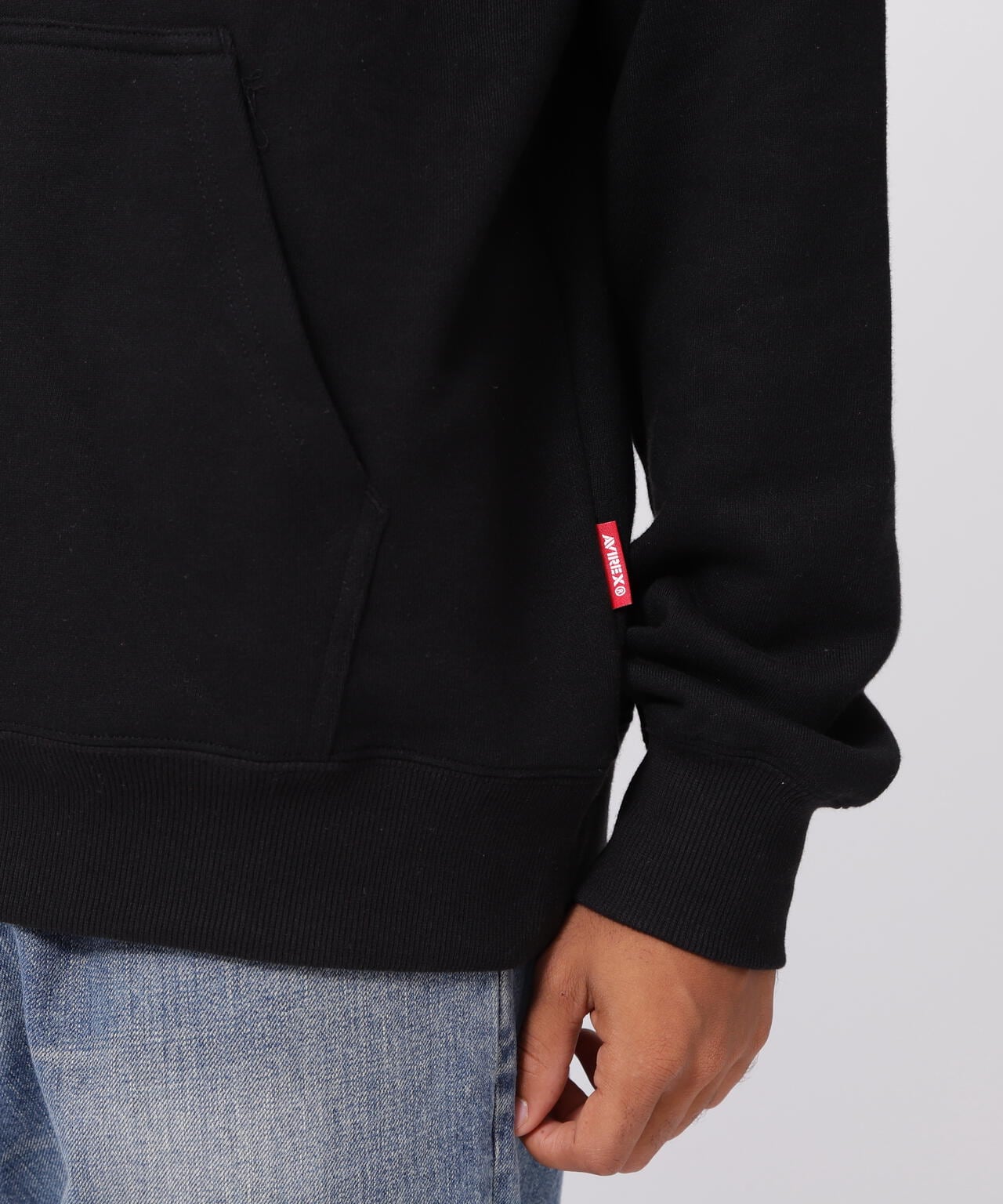 98879b20-cbec-56c0-86d5-550a764f82e8_Image