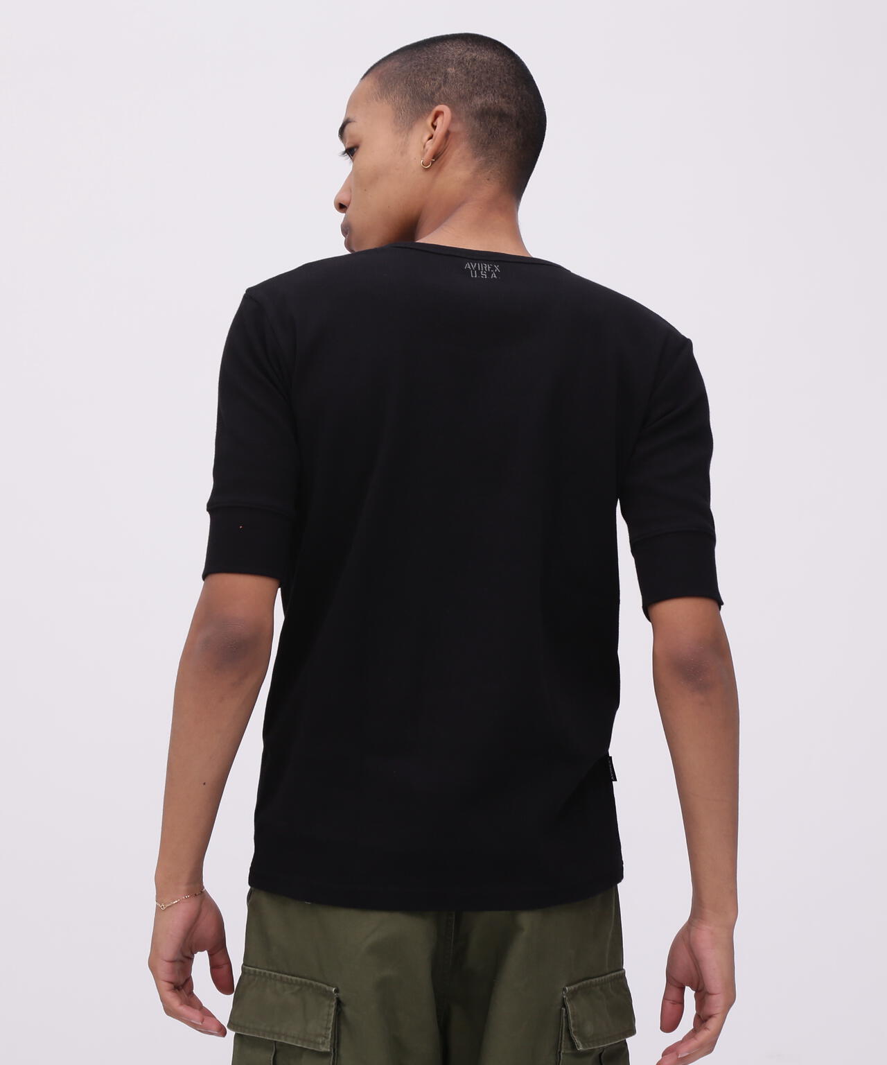 《DAILY/デイリー》HALF SLEEVE U-NECK T-SHIRT/デイリー 五分袖 Uネック Tシャツ/AVIREX