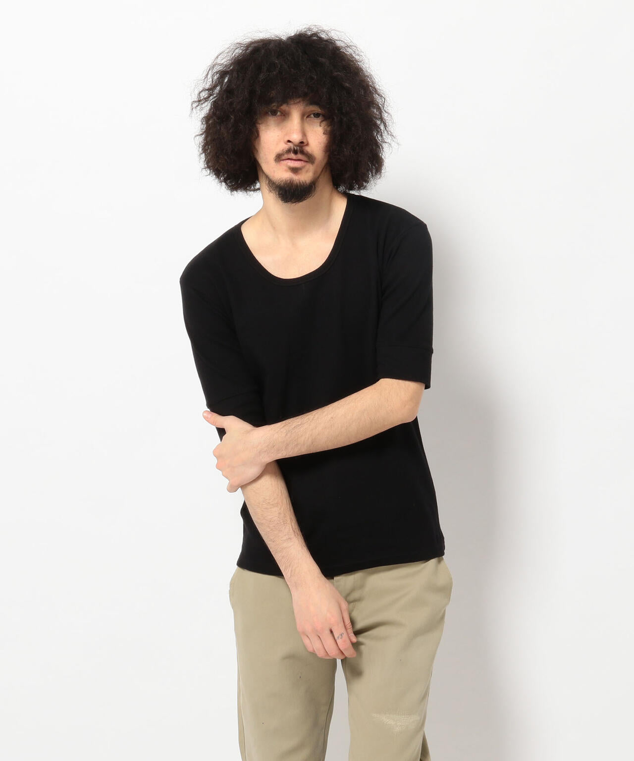 《DAILY/デイリー》HALF SLEEVE U-NECK T-SHIRT/デイリー 五分袖 Uネック Tシャツ/AVIREX