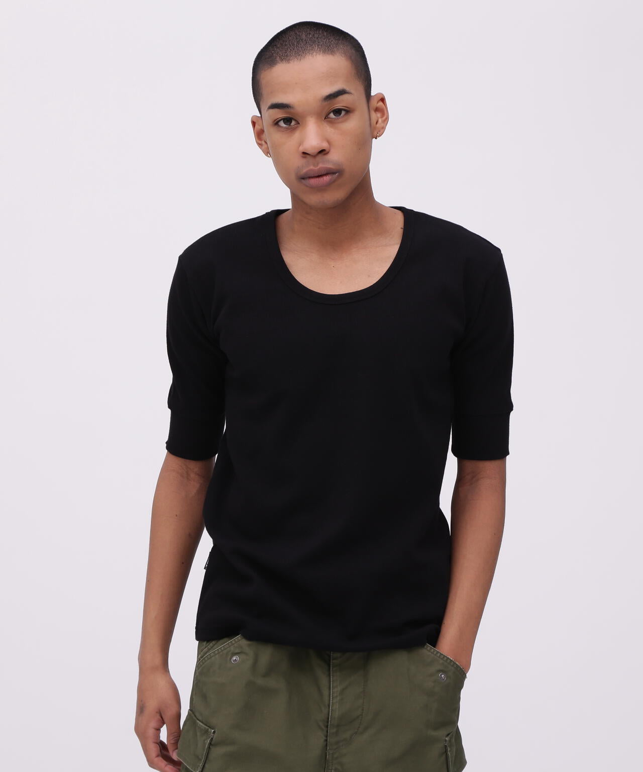 《DAILY/デイリー》HALF SLEEVE U-NECK T-SHIRT/デイリー 五分袖 Uネック Tシャツ/AVIREX