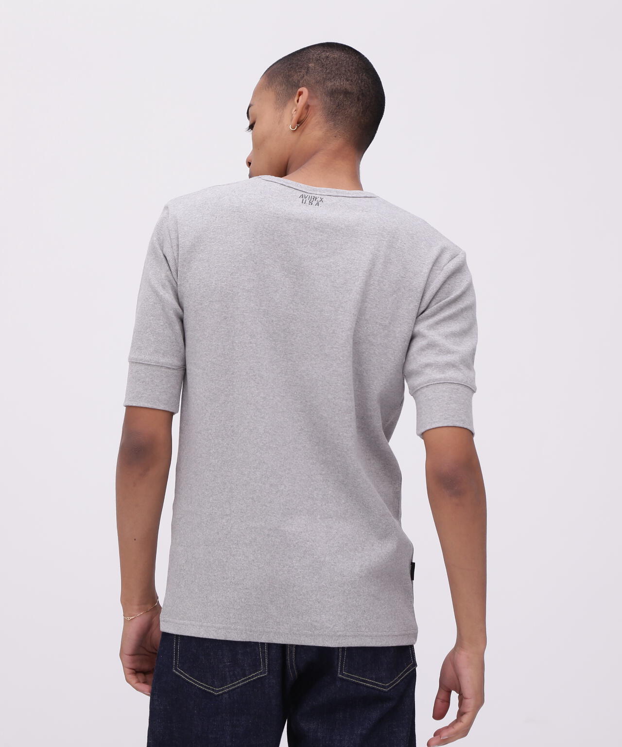 《DAILY/デイリー》HALF SLEEVE U-NECK T-SHIRT/デイリー 五分袖 Uネック Tシャツ/AVIREX