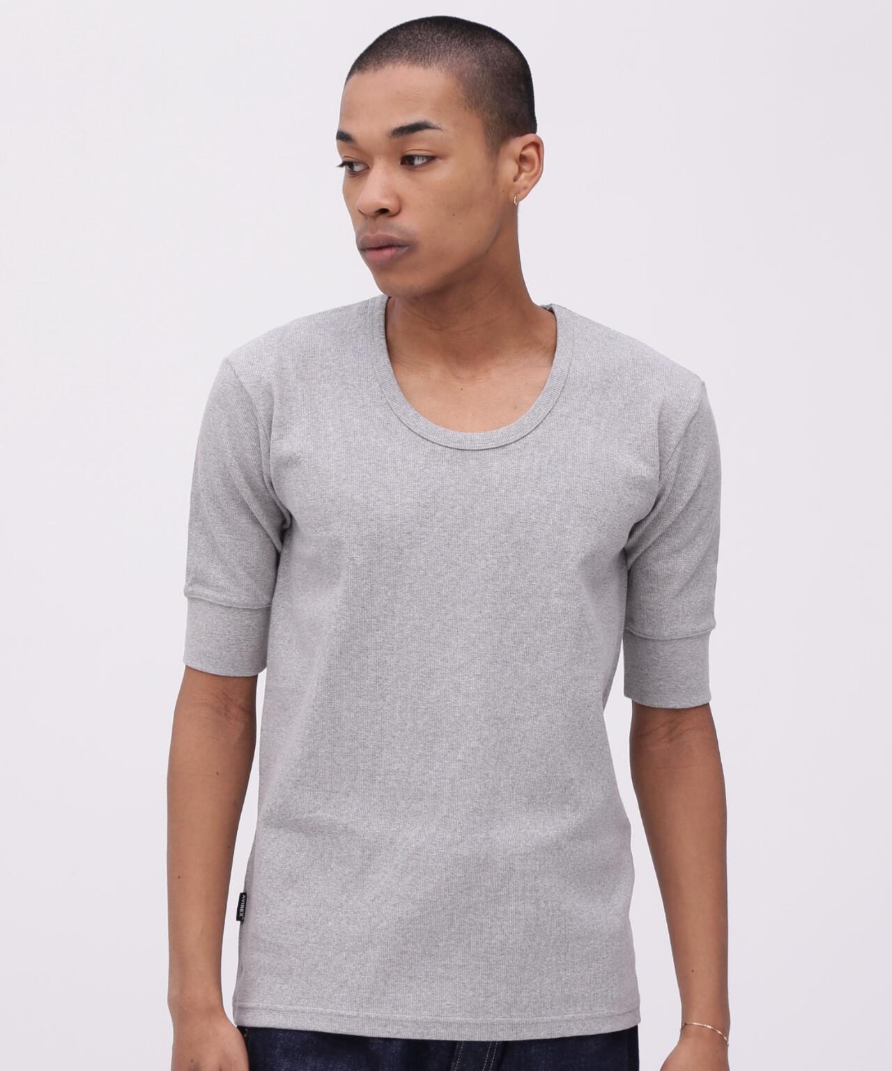 《DAILY/デイリー》HALF SLEEVE U-NECK T-SHIRT/デイリー 五分袖 Uネック Tシャツ/AVIREX