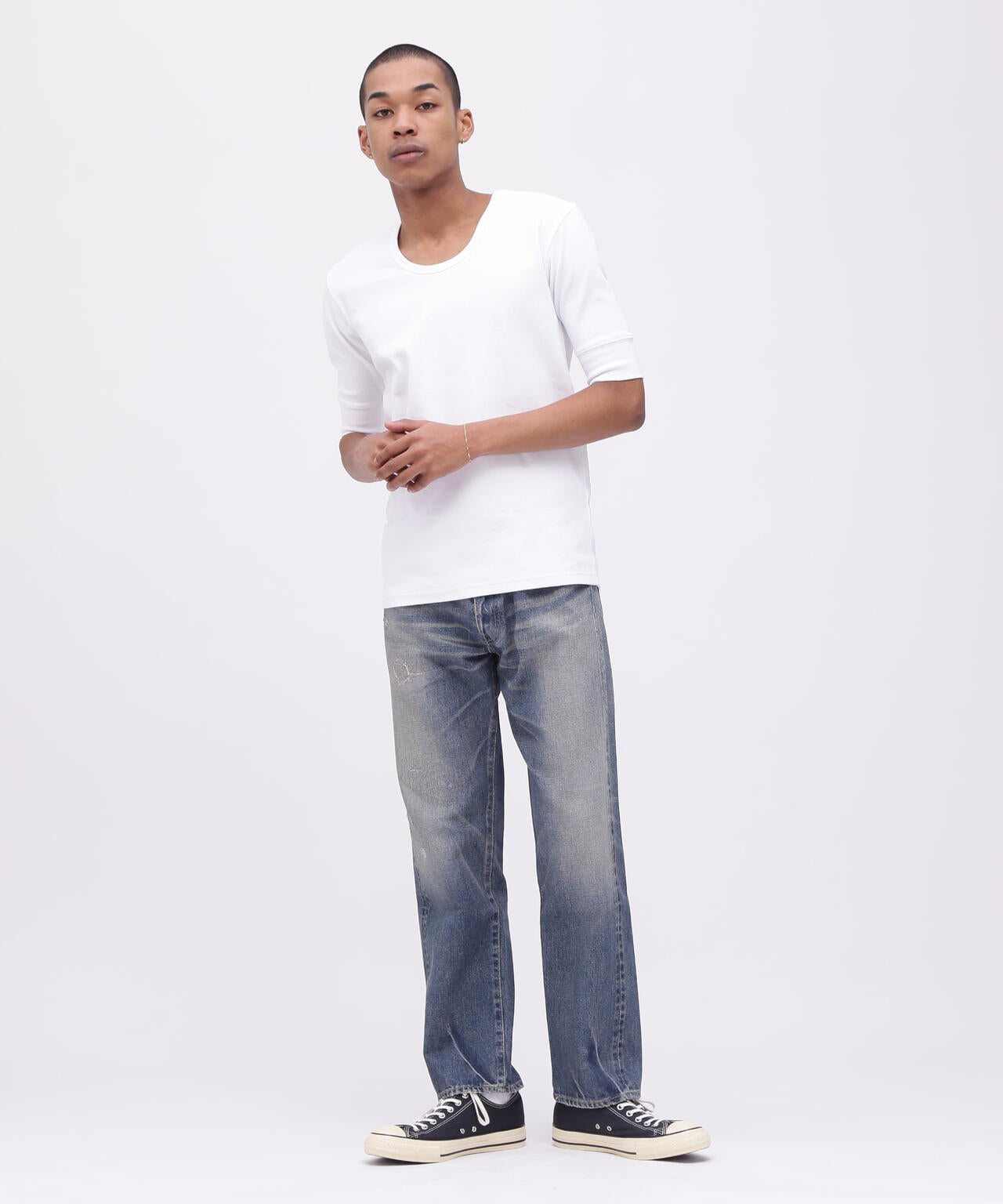 《DAILY/デイリー》HALF SLEEVE U-NECK T-SHIRT/デイリー 五分袖 Uネック Tシャツ/AVIREX