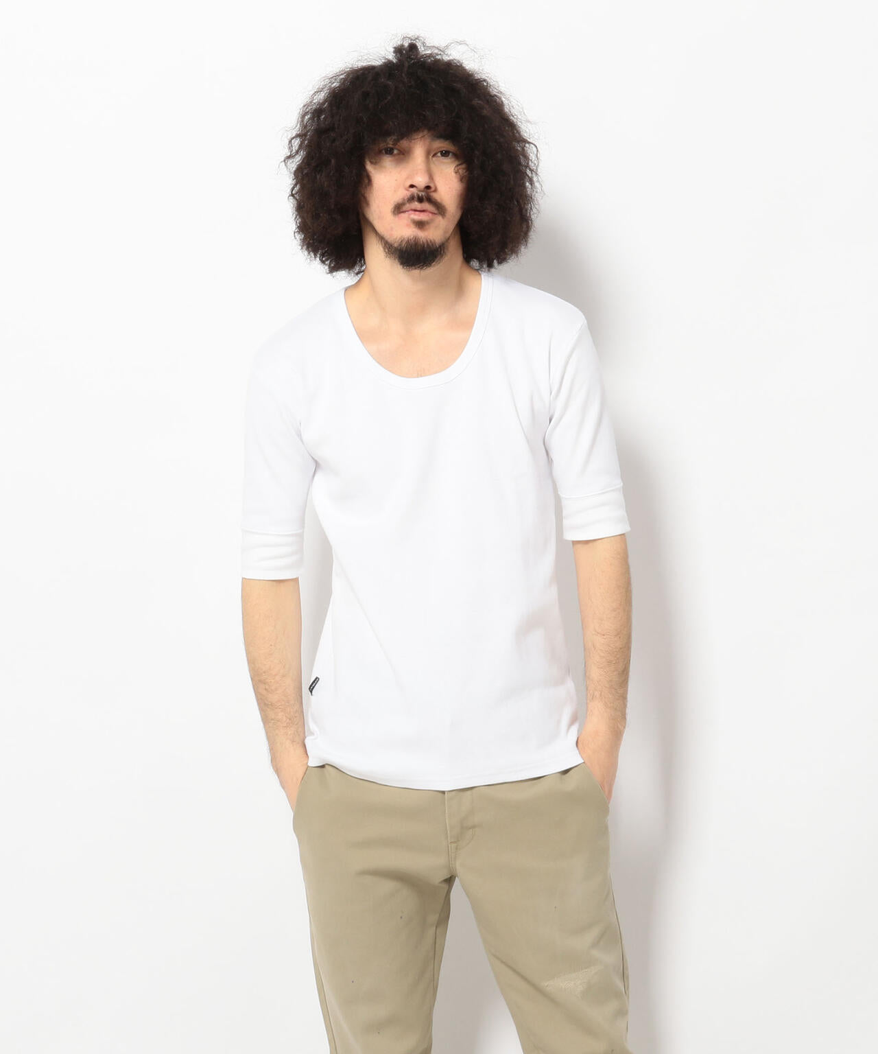 《DAILY/デイリー》HALF SLEEVE U-NECK T-SHIRT/デイリー 五分袖 Uネック Tシャツ/AVIREX