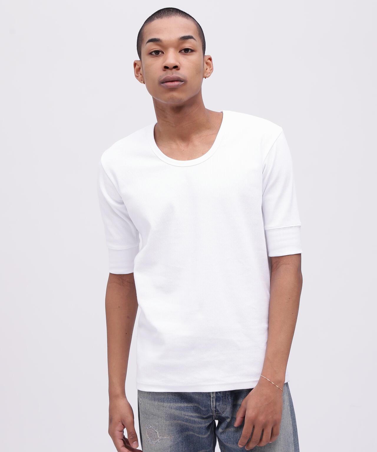 《DAILY/デイリー》HALF SLEEVE U-NECK T-SHIRT/デイリー 五分袖 Uネック Tシャツ/AVIREX