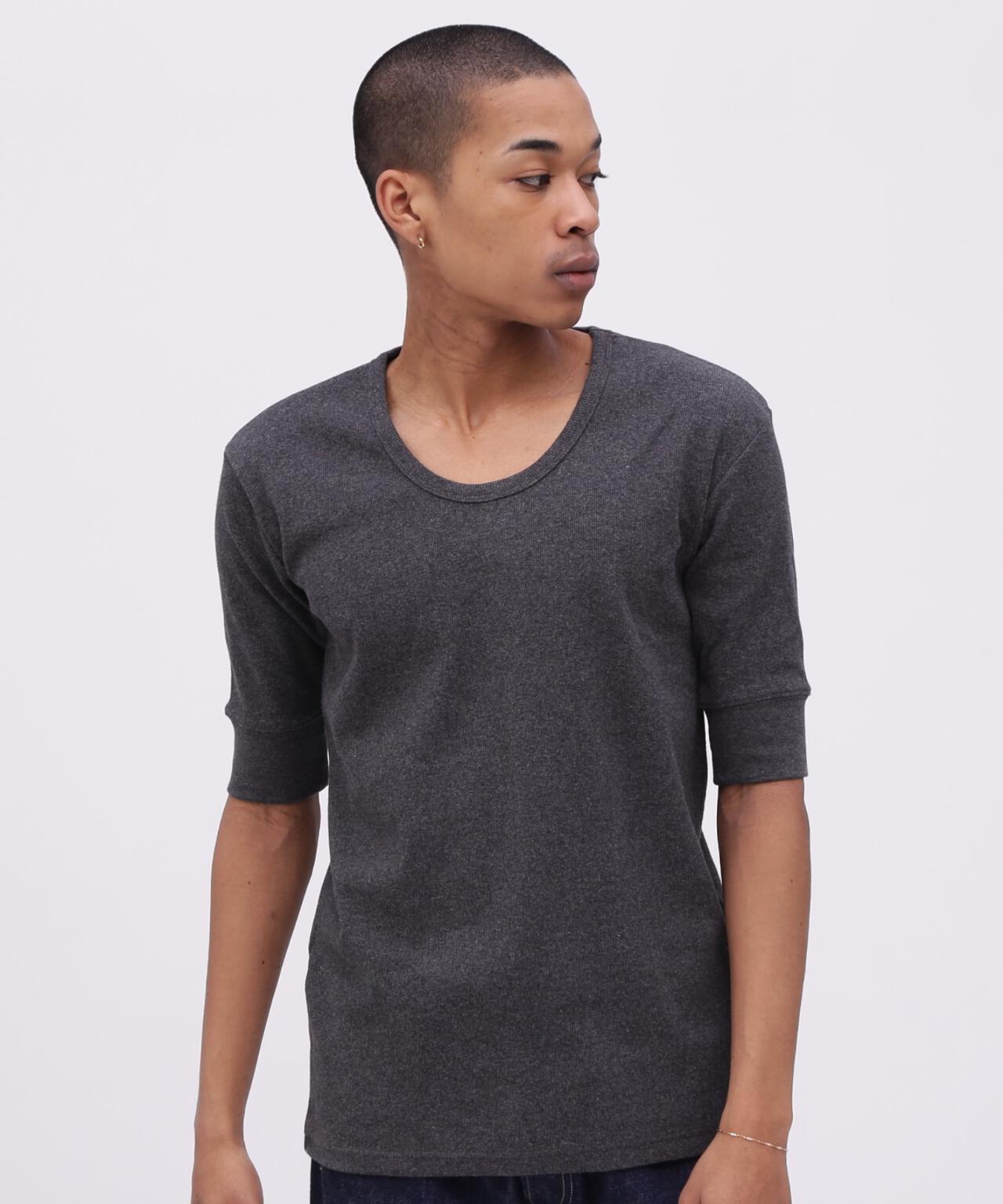《DAILY/デイリー》HALF SLEEVE U-NECK T-SHIRT/デイリー 五分袖 Uネック Tシャツ/AVIREX