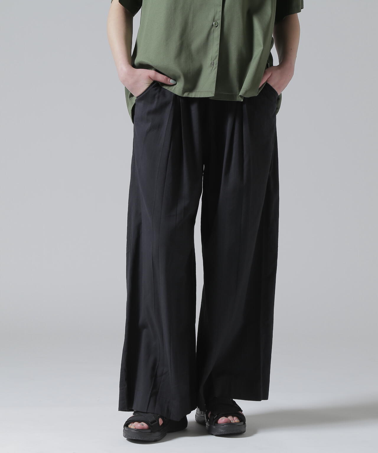 BOX PLEATS RELAX PANTS/ボックスプリーツ リラックスパンツ