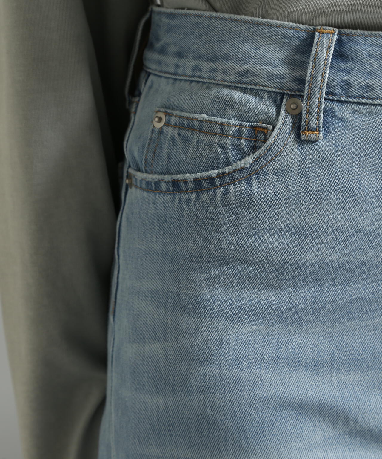 《Belle LINE》BASIC STRAIGHT DENIM PANTS