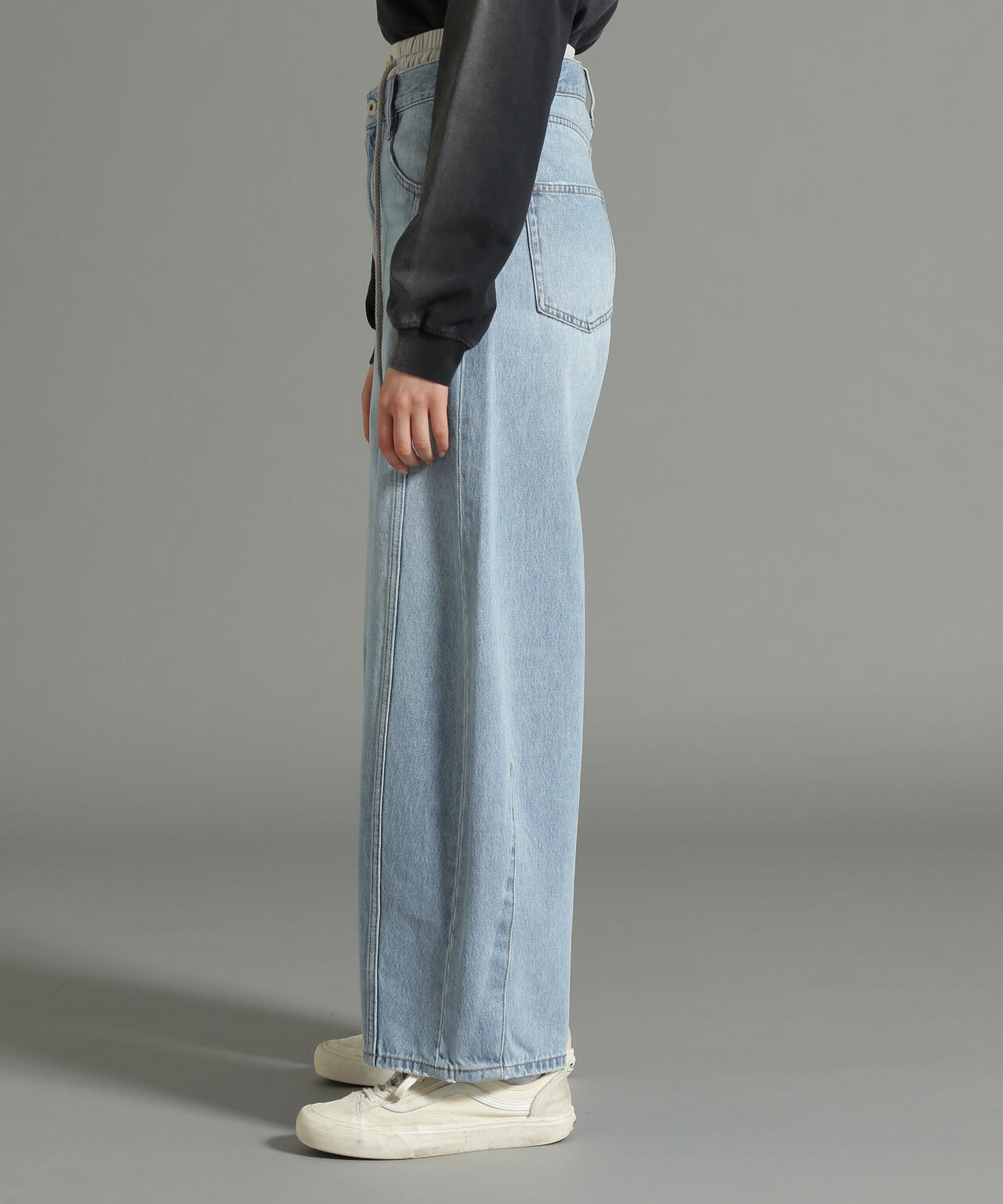 a13022ec-622d-5291-b792-20874e556e65_Image