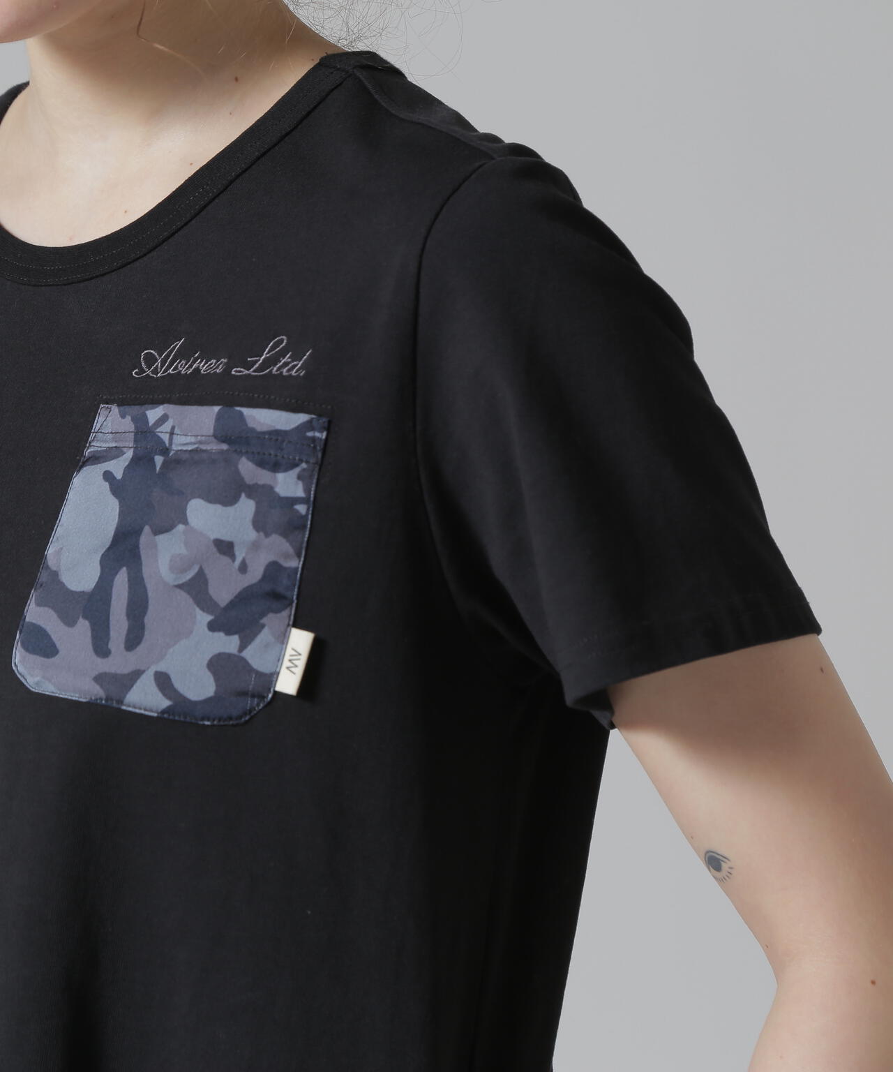 BACK FLARE SATIN CAMO COMBI ONE PIECE/バックフレアーサテンカモコンビワンピース