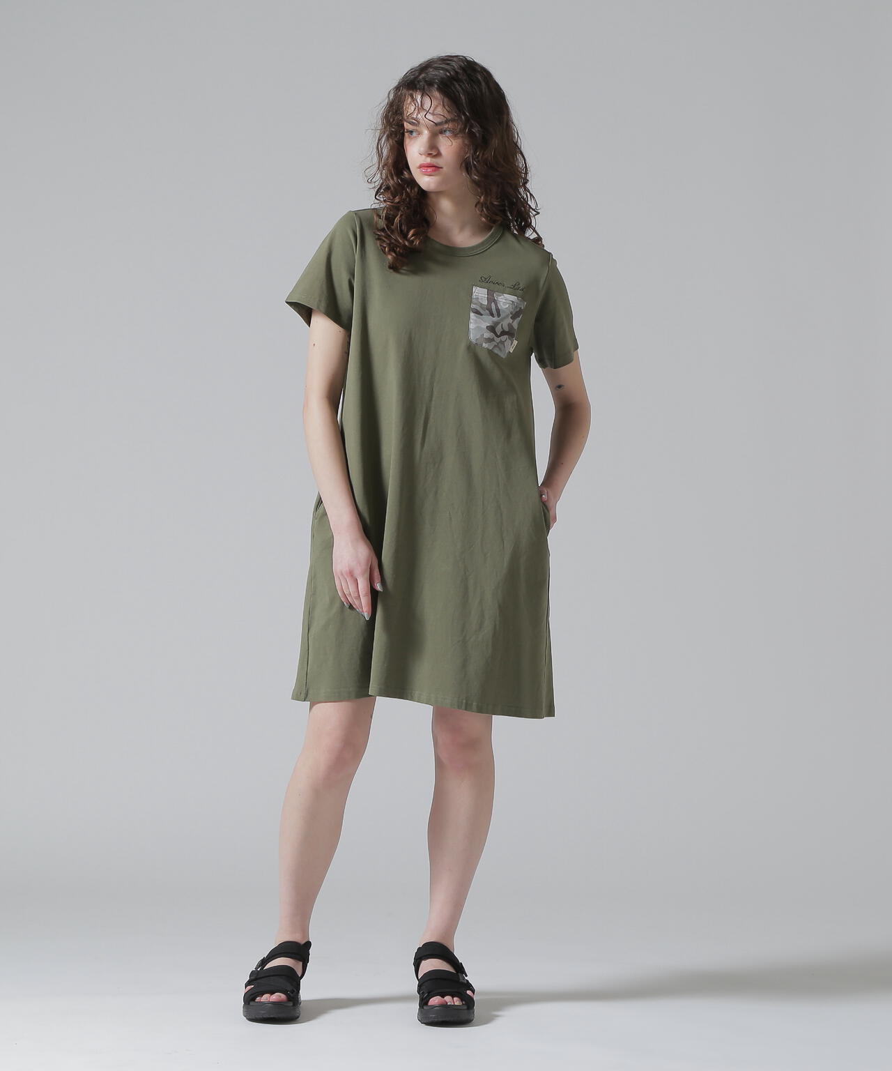 BACK FLARE SATIN CAMO COMBI ONE PIECE/バックフレアーサテンカモコンビワンピース