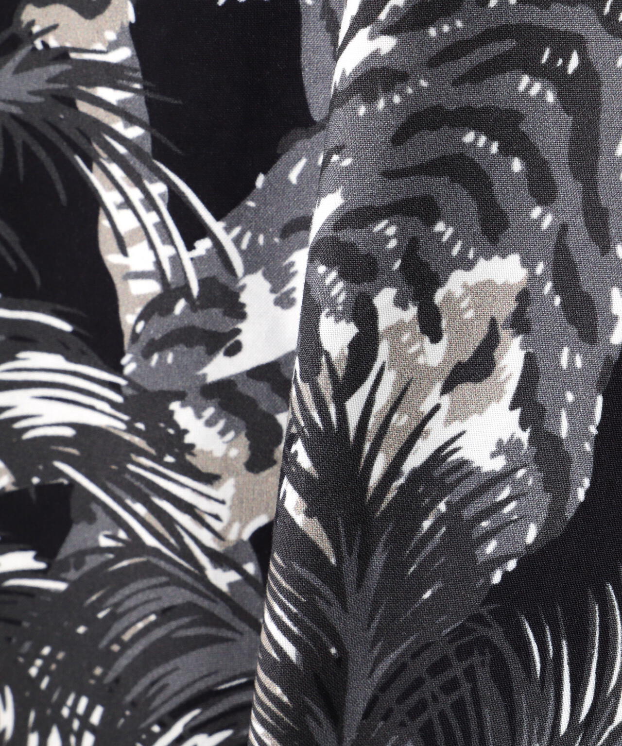 ALOHA SHIRT "TIGER & PALM TREE" / アロハシャツ "タイガー& パームツリー" / AVIREX