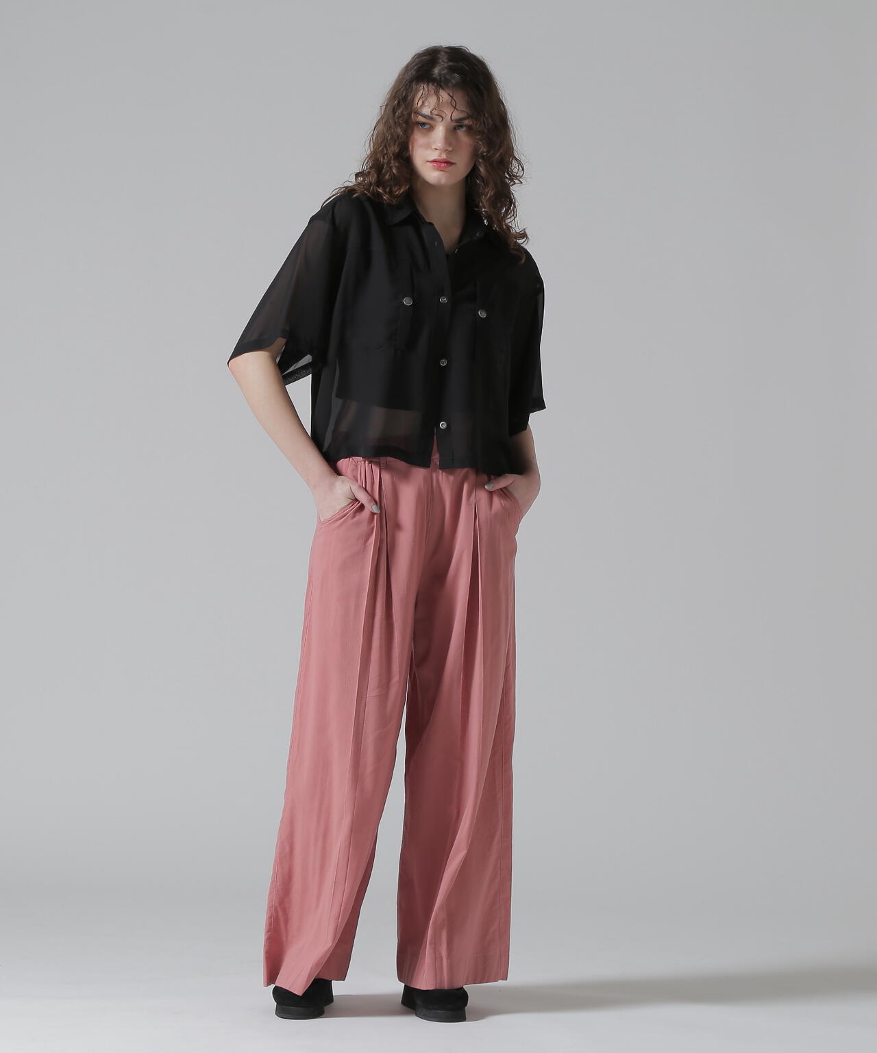 《WOMAN/直営店限定》EMBROIDERY SHEER SHIRT/刺繍シアーシャツ