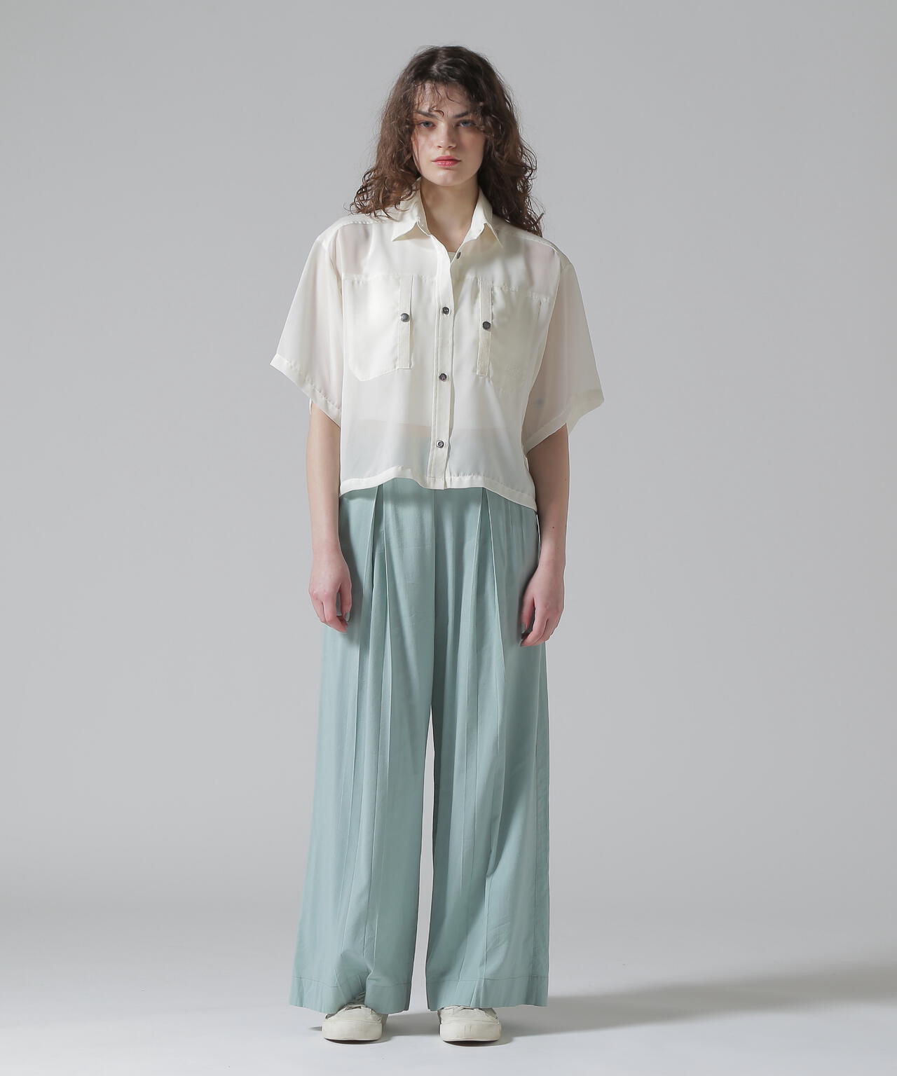 《WOMAN/直営店限定》EMBROIDERY SHEER SHIRT/刺繍シアーシャツ