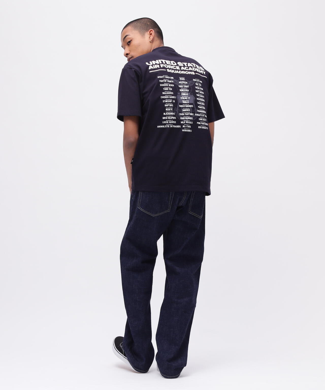 USAFA SQUADRONS EMBROIDERY T-SHIRT / 刺繍 半袖Tシャツ / AVIREX / アヴィレックス