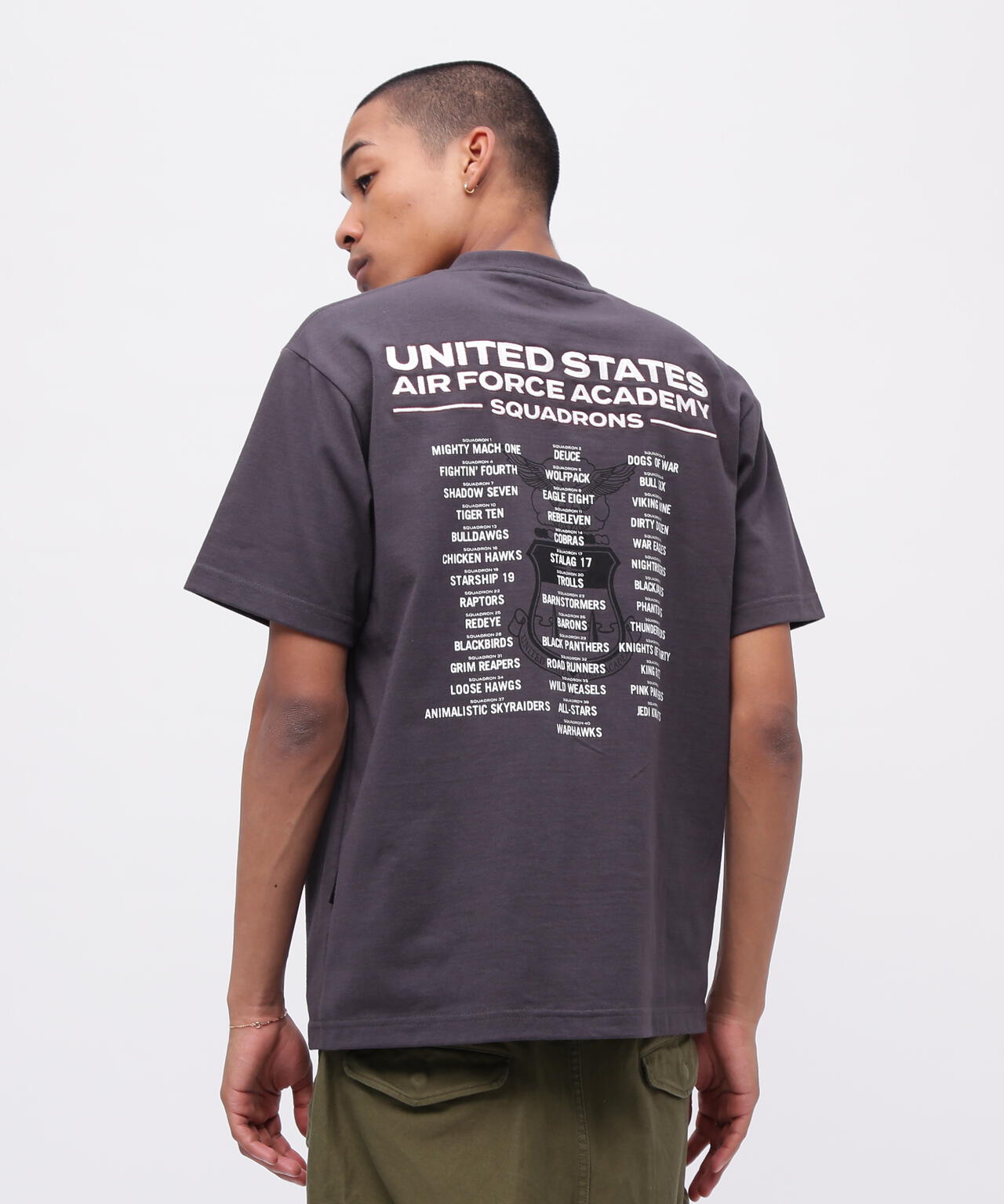 USAFA SQUADRONS EMBROIDERY T-SHIRT / 刺繍 半袖Tシャツ / AVIREX / アヴィレックス