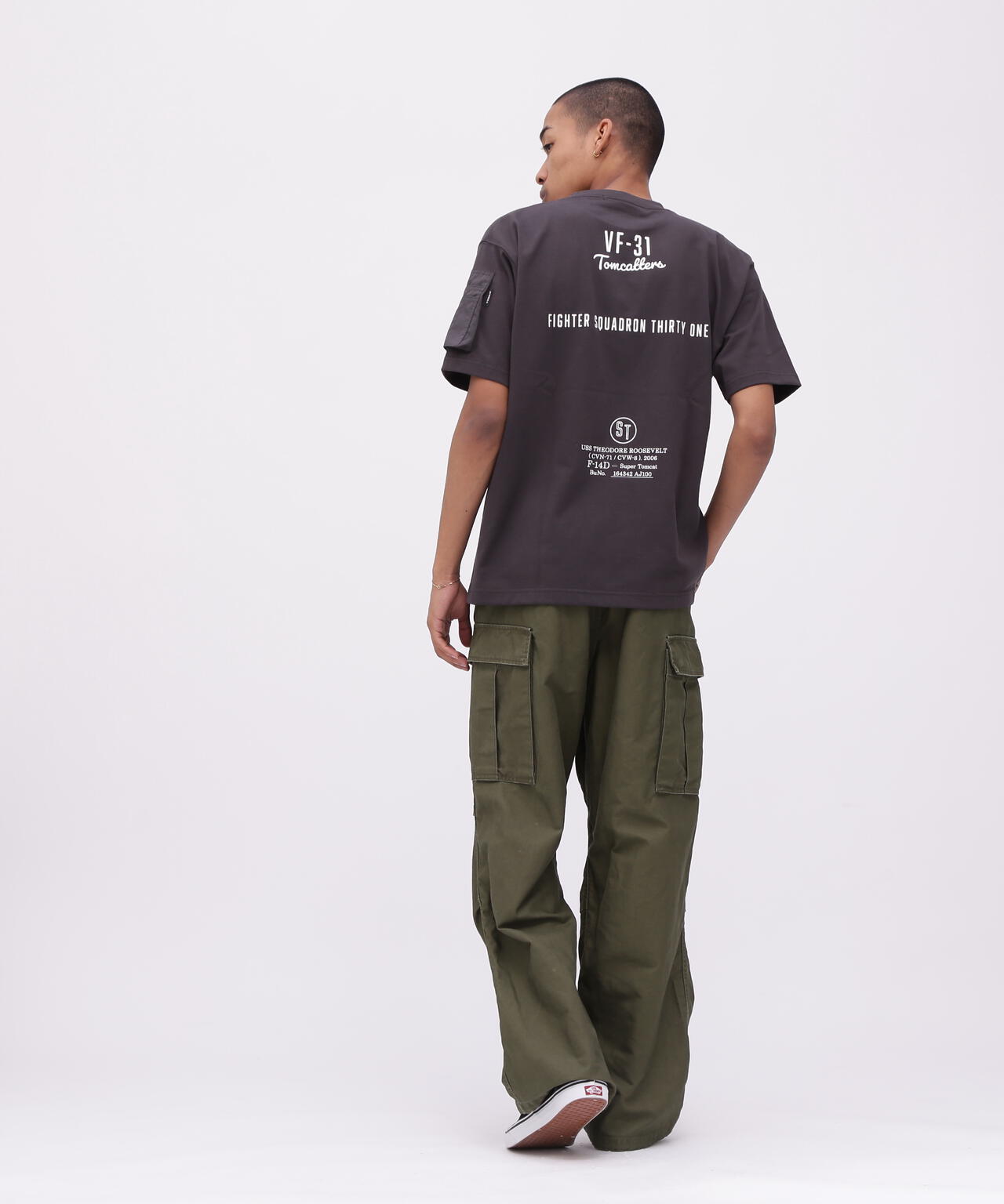 MIL. POCKET T-SHIRT / ミリタリーポケット 半袖Tシャツ / AVIREX / アヴィレックス