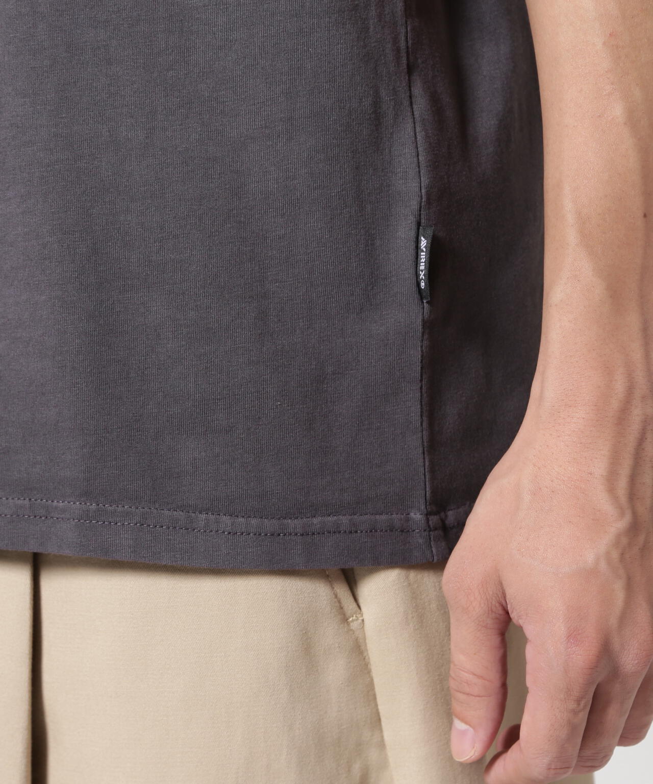 FADE WASH EMBROIDERY T-SHIRT ”U.S.AAC”