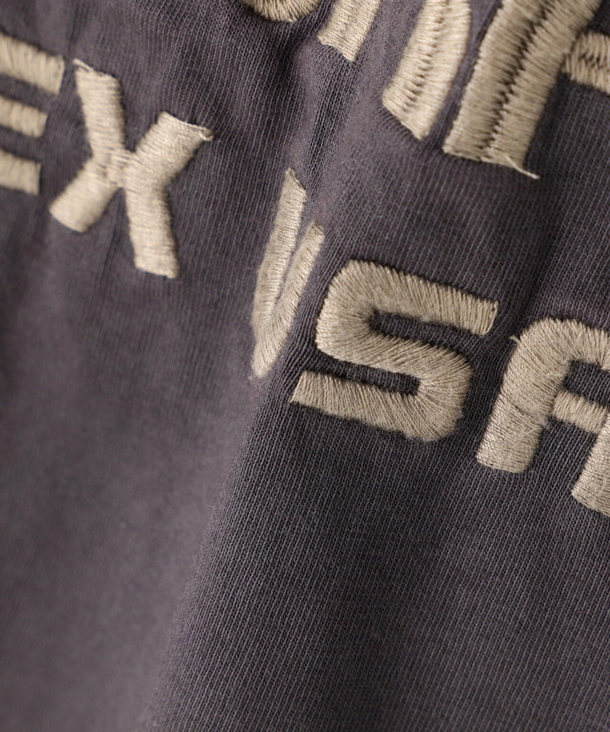 FADE WASH EMBROIDERY T-SHIRT ”U.S.AAC”