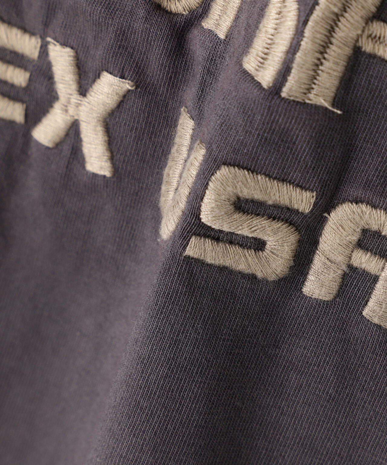 FADE WASH EMBROIDERY T-SHIRT ”U.S.AAC”