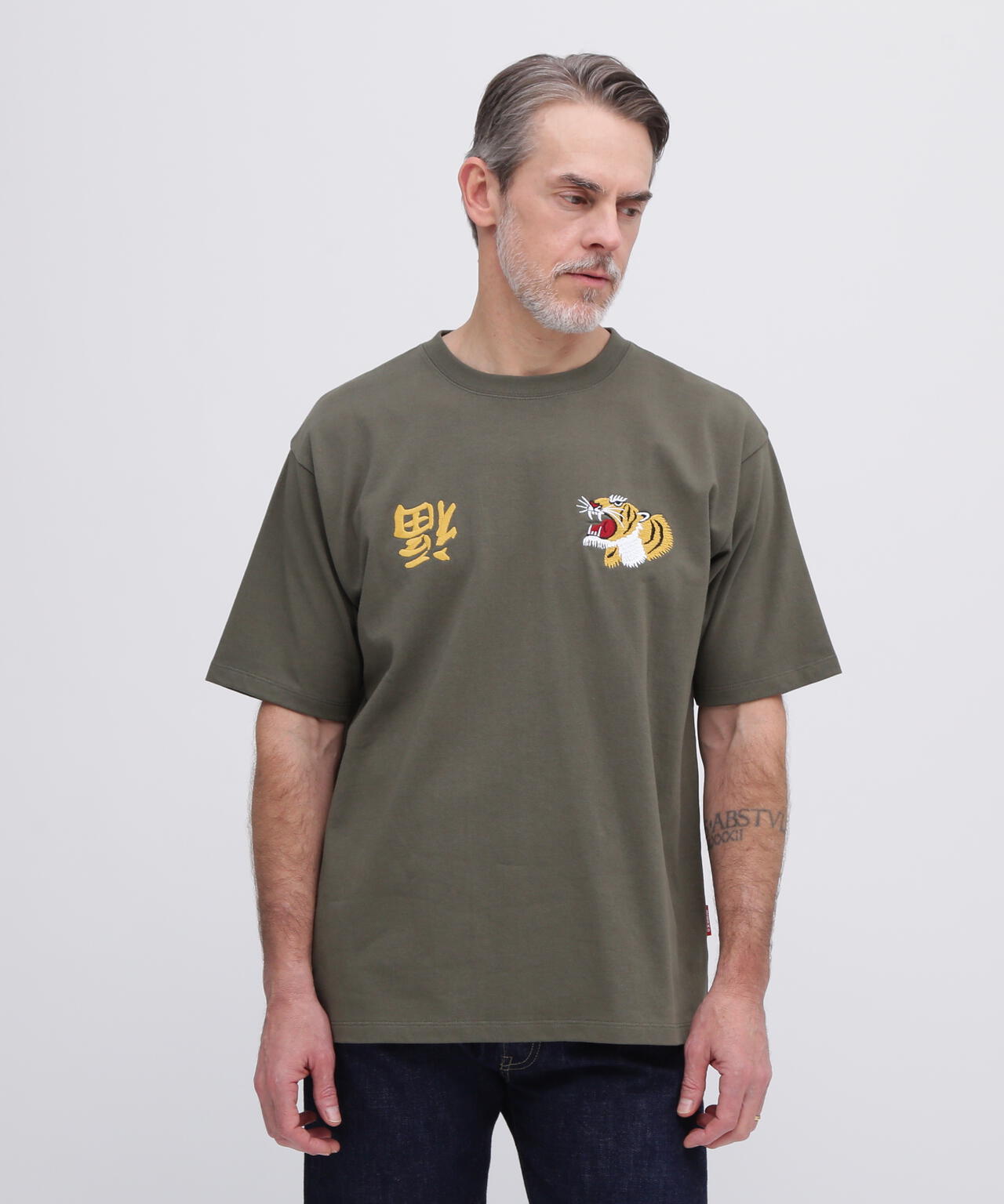《WEB&DEPOT限定》VIETNAM EMBROIDERY T-SHIRT / ベトナム 刺繍 半袖Tシャツ / AVIREX /