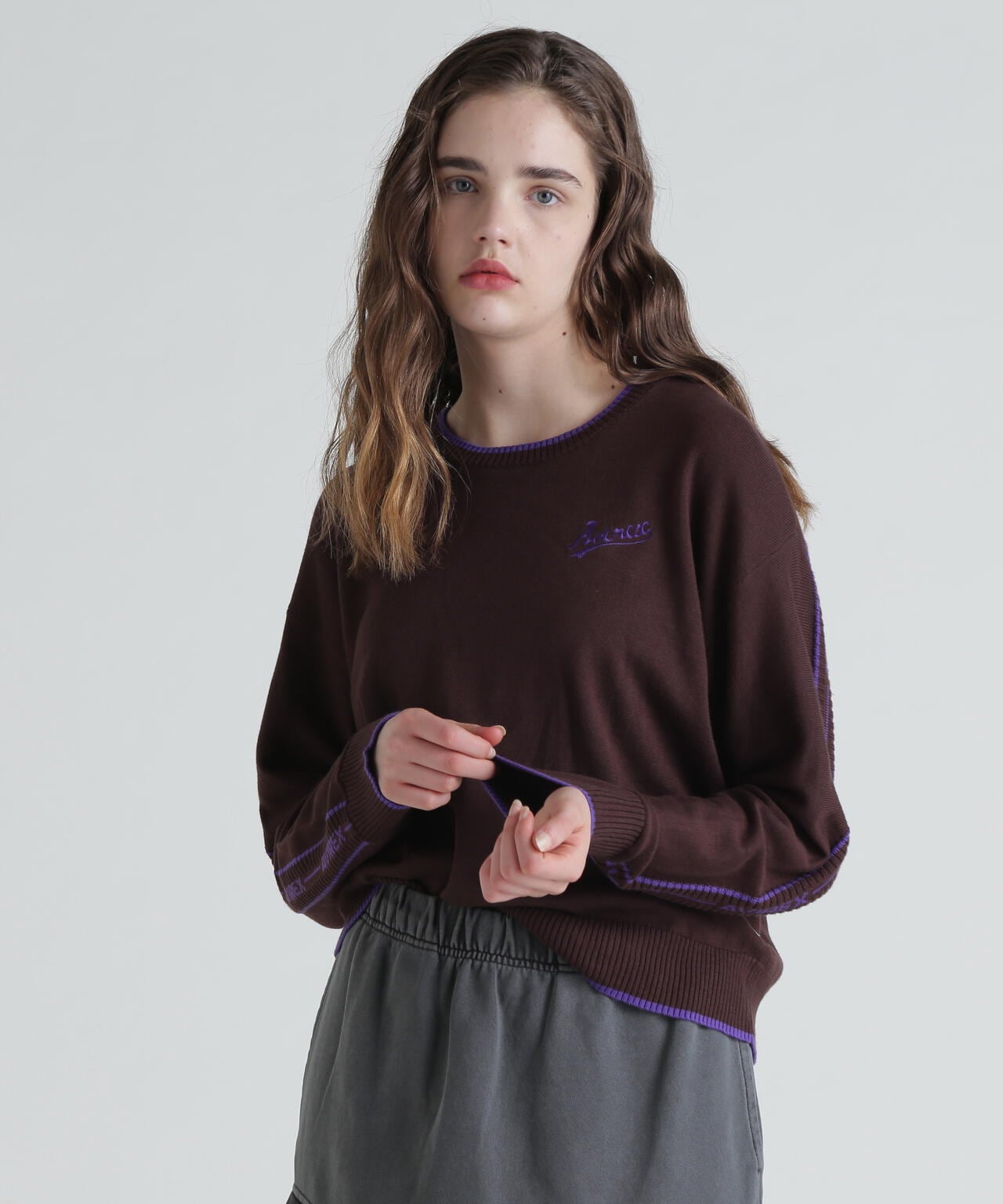 COLOR LINE BACK LOGO KNIT TOPS/カラーライン バックロゴトップス