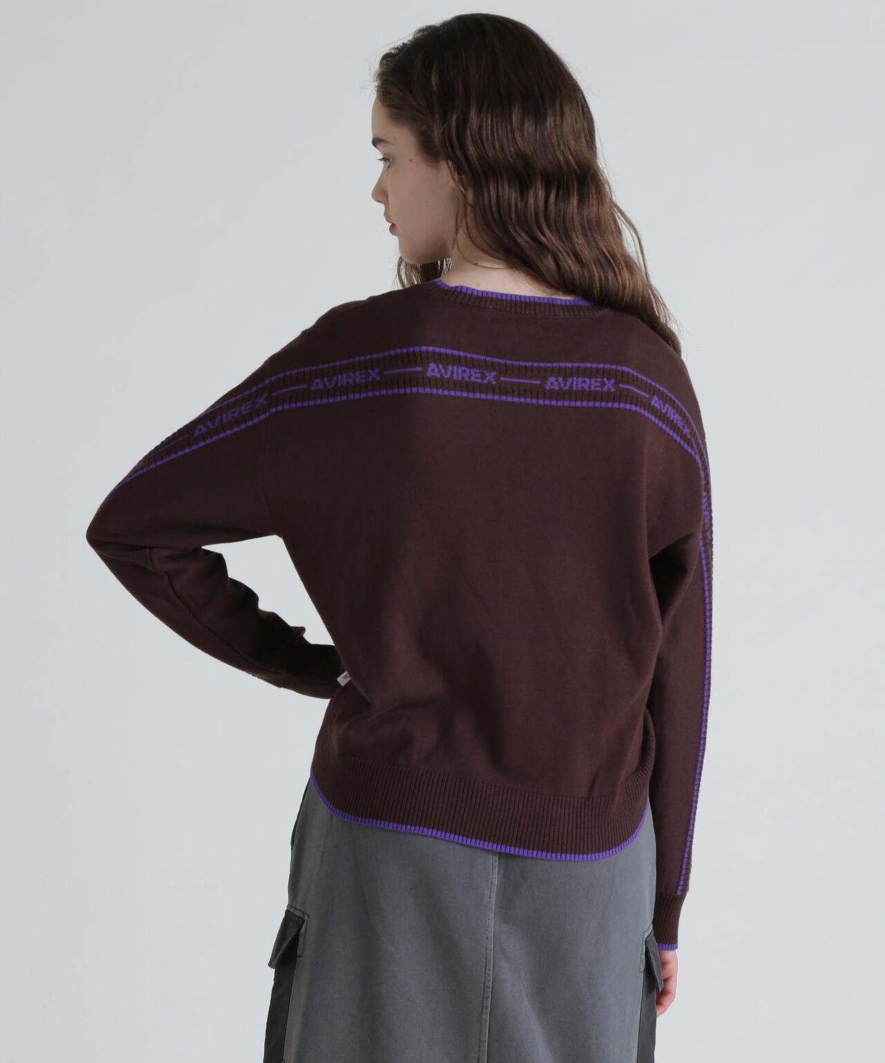 COLOR LINE BACK LOGO KNIT TOPS/カラーライン バックロゴトップス