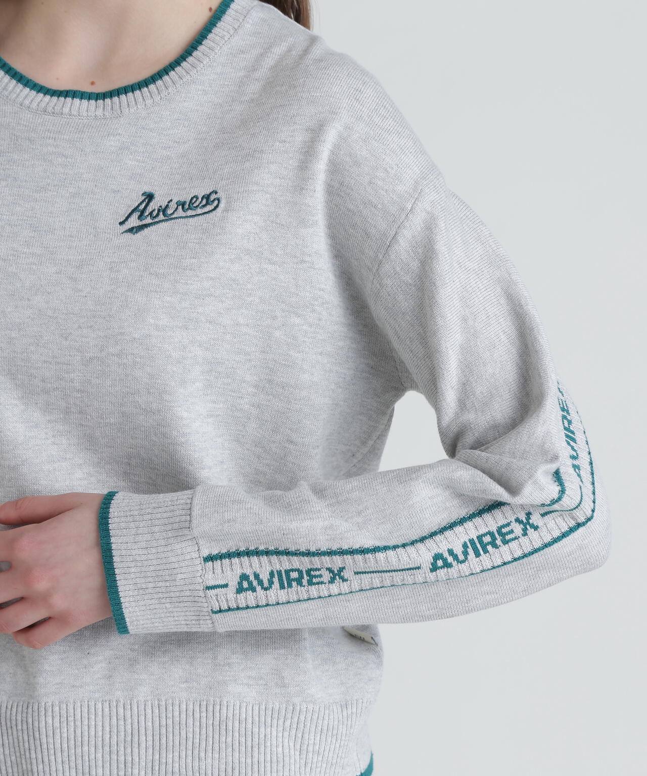 COLOR LINE BACK LOGO KNIT TOPS/カラーライン バックロゴトップス