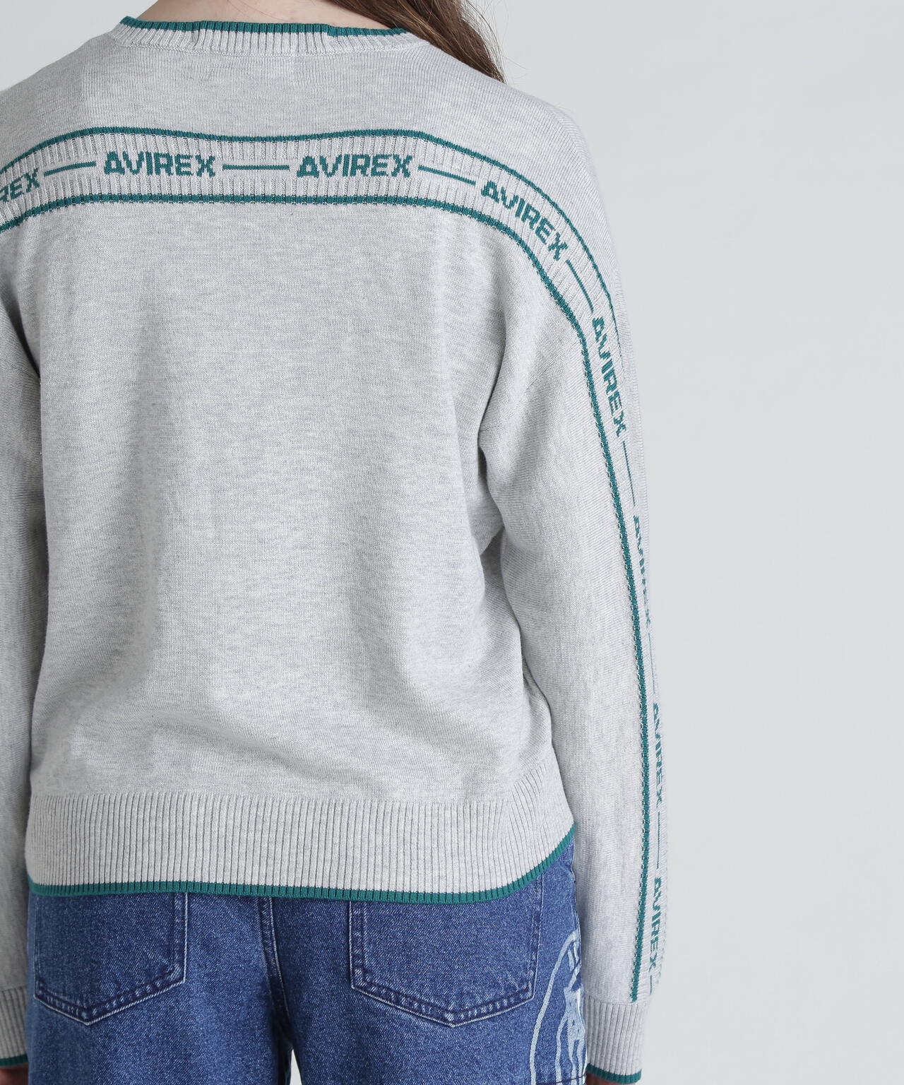 COLOR LINE BACK LOGO KNIT TOPS/カラーライン バックロゴトップス