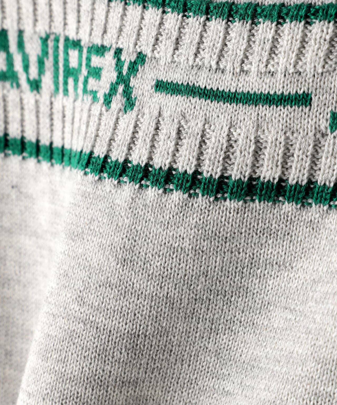 COLOR LINE BACK LOGO KNIT TOPS/カラーライン バックロゴトップス