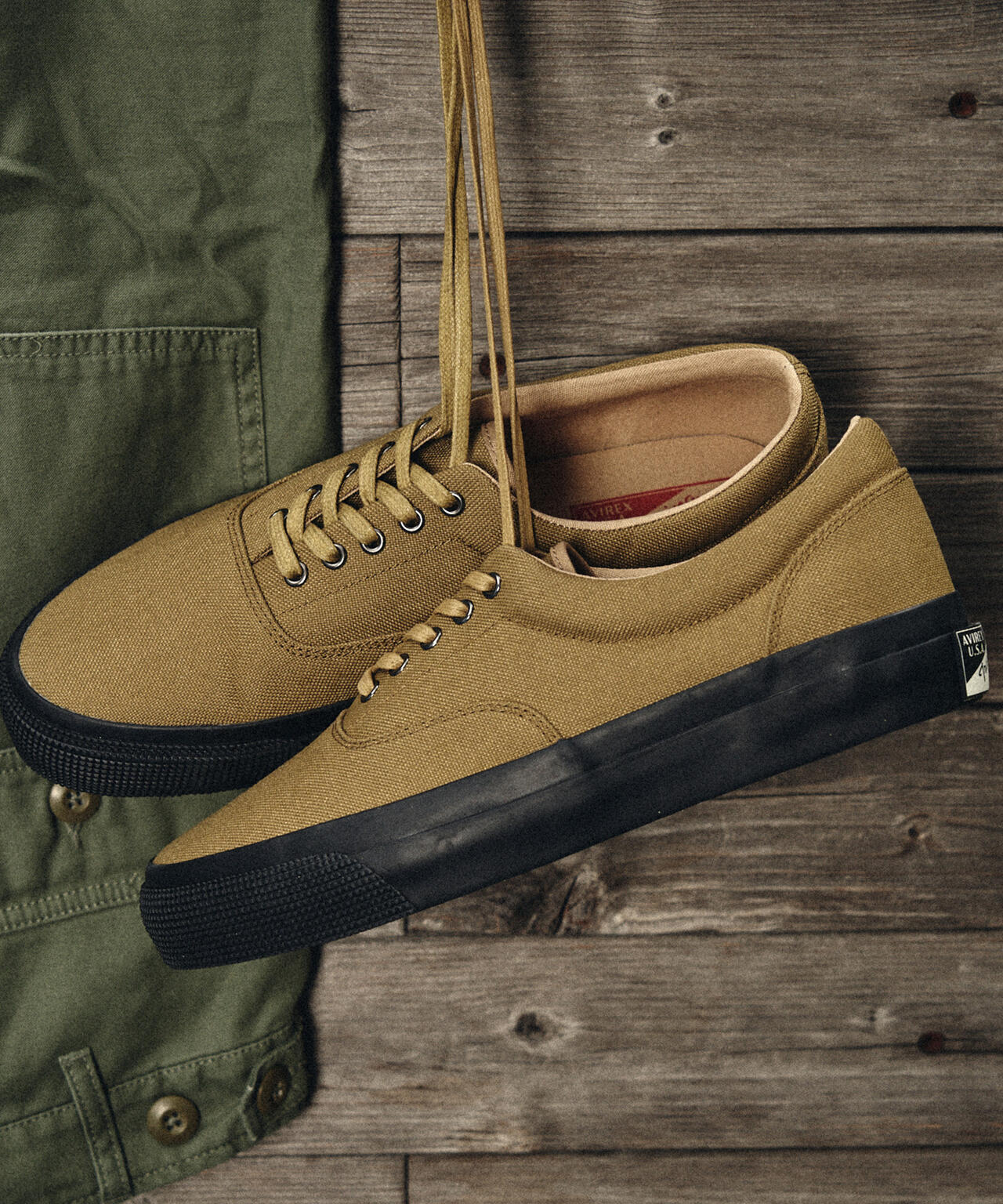 《直営限定》NAVY TRAINING SHOES / ネイビー トレーニング シューズ / AVIREX / アヴィレックス