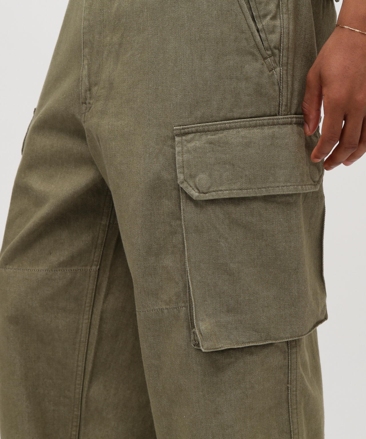 《TFQP by HANDROOM》GREEN SELVEDGE MILITARY DENIM CARGO TROUSERS M-47