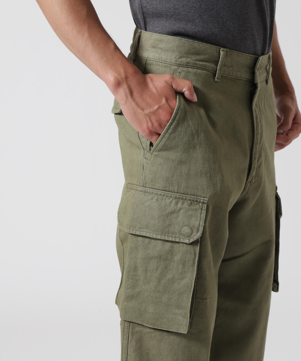 《TFQP by HANDROOM》GREEN SELVEDGE MILITARY DENIM CARGO TROUSERS M-47