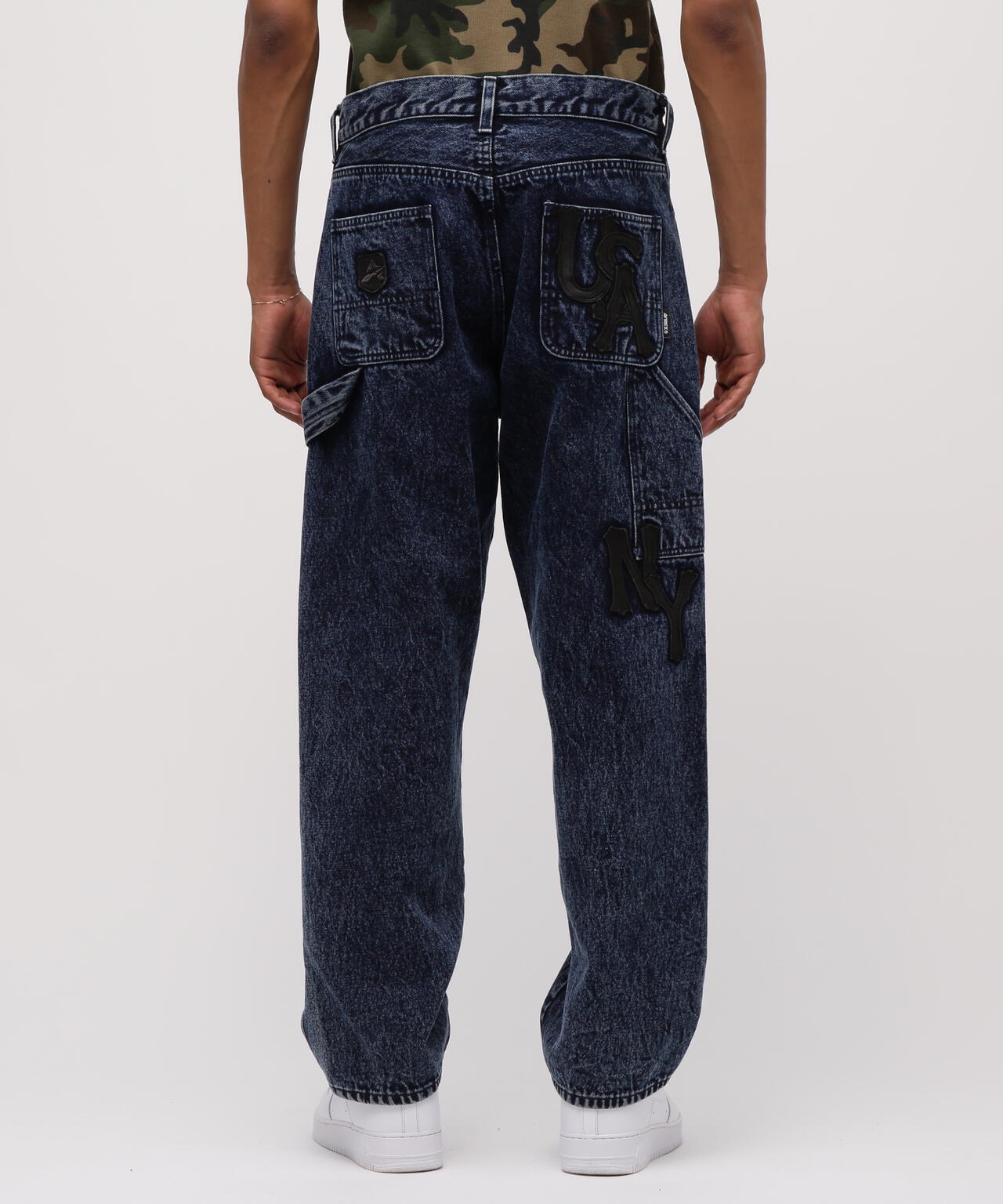 LEATHER PATCH DENIM PANTS