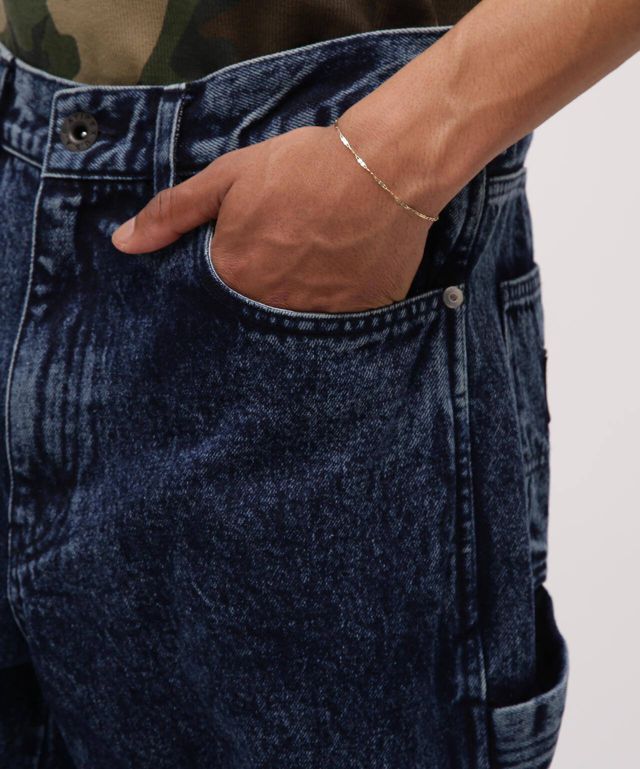 LEATHER PATCH DENIM PANTS