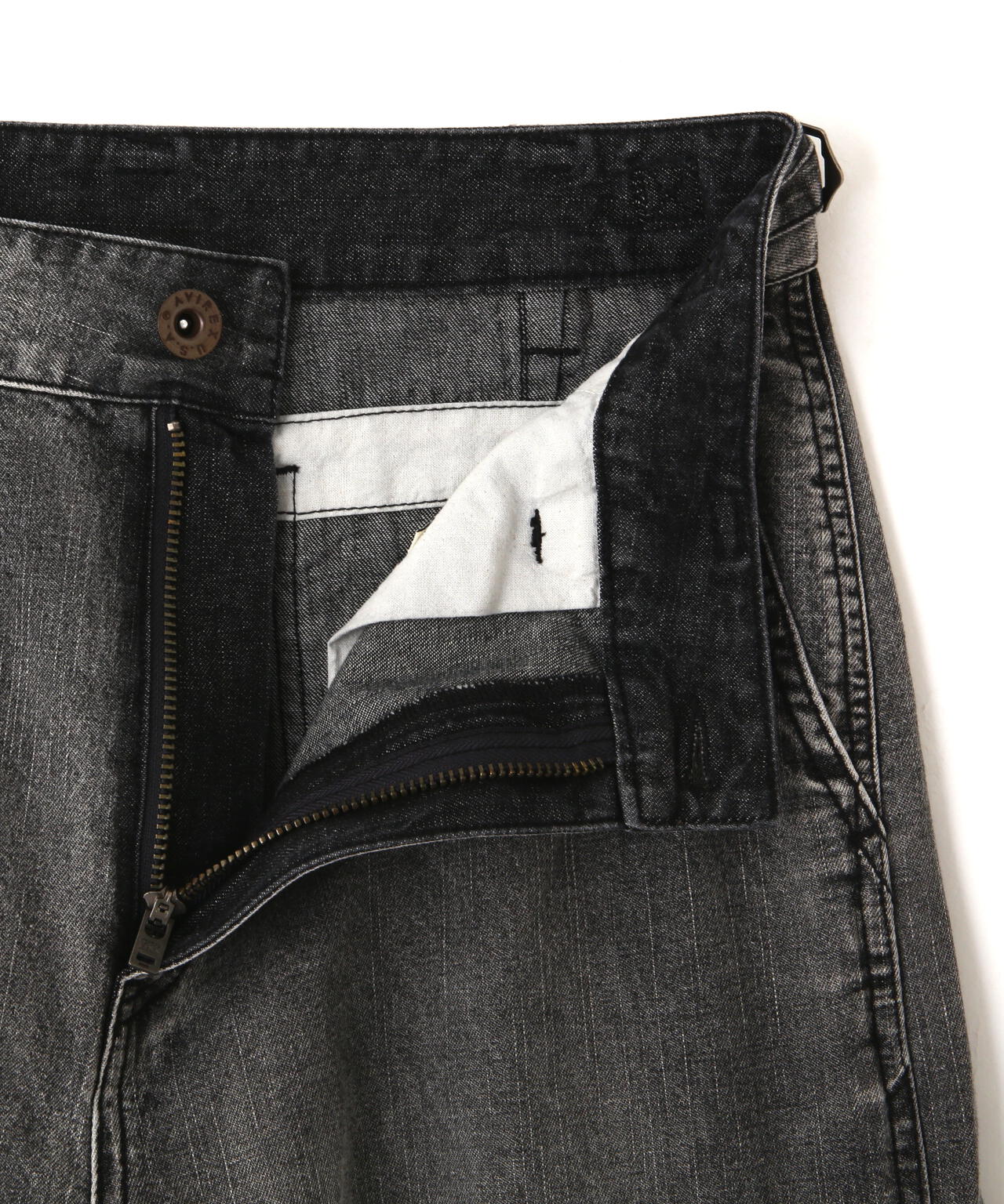 b5010727-b09a-5740-ab76-f46b089aae57_Image