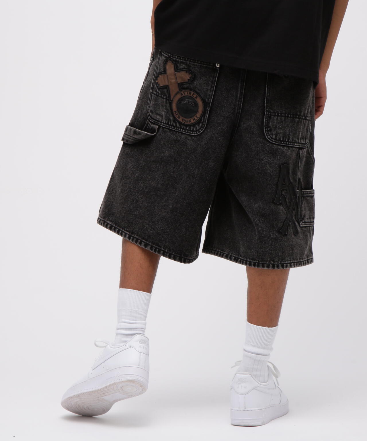 LEATHER PATCH DENIM SHORTS