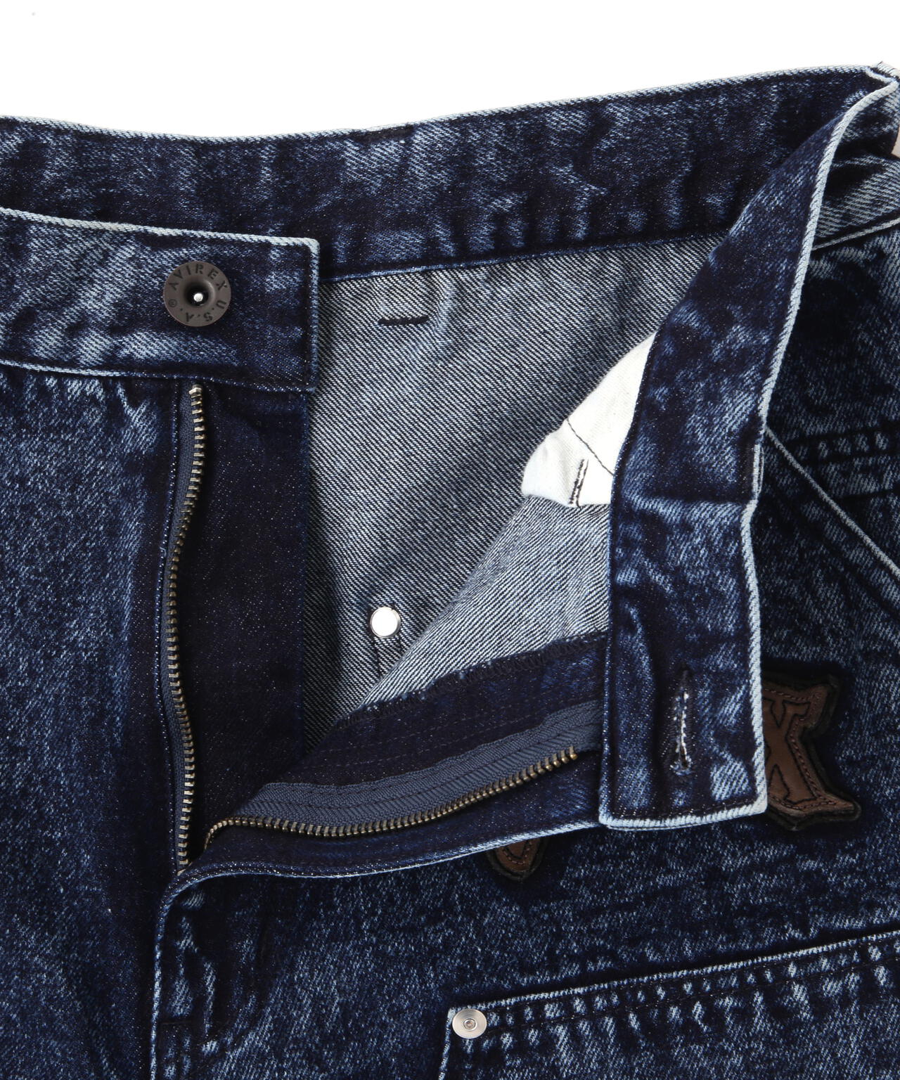 LEATHER PATCH DENIM SHORTS