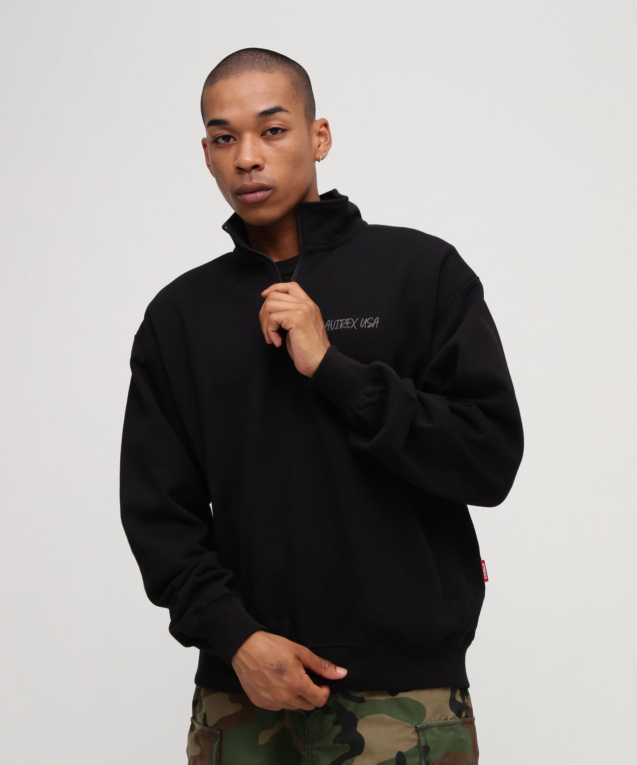 《直営店限定》GRAFFITI HALF ZIP SWEAT