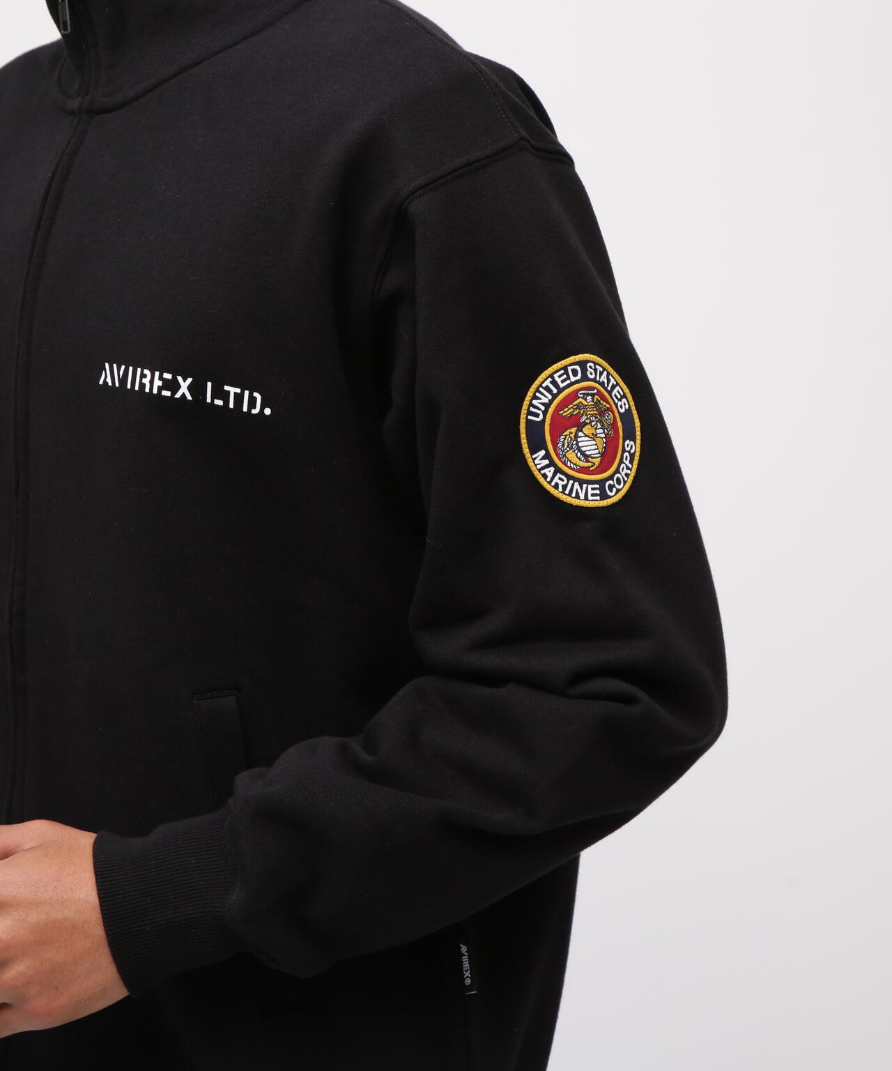 《直営店限定》CAMP LEJEUNE PATCHED STAND ZIP SWEAT