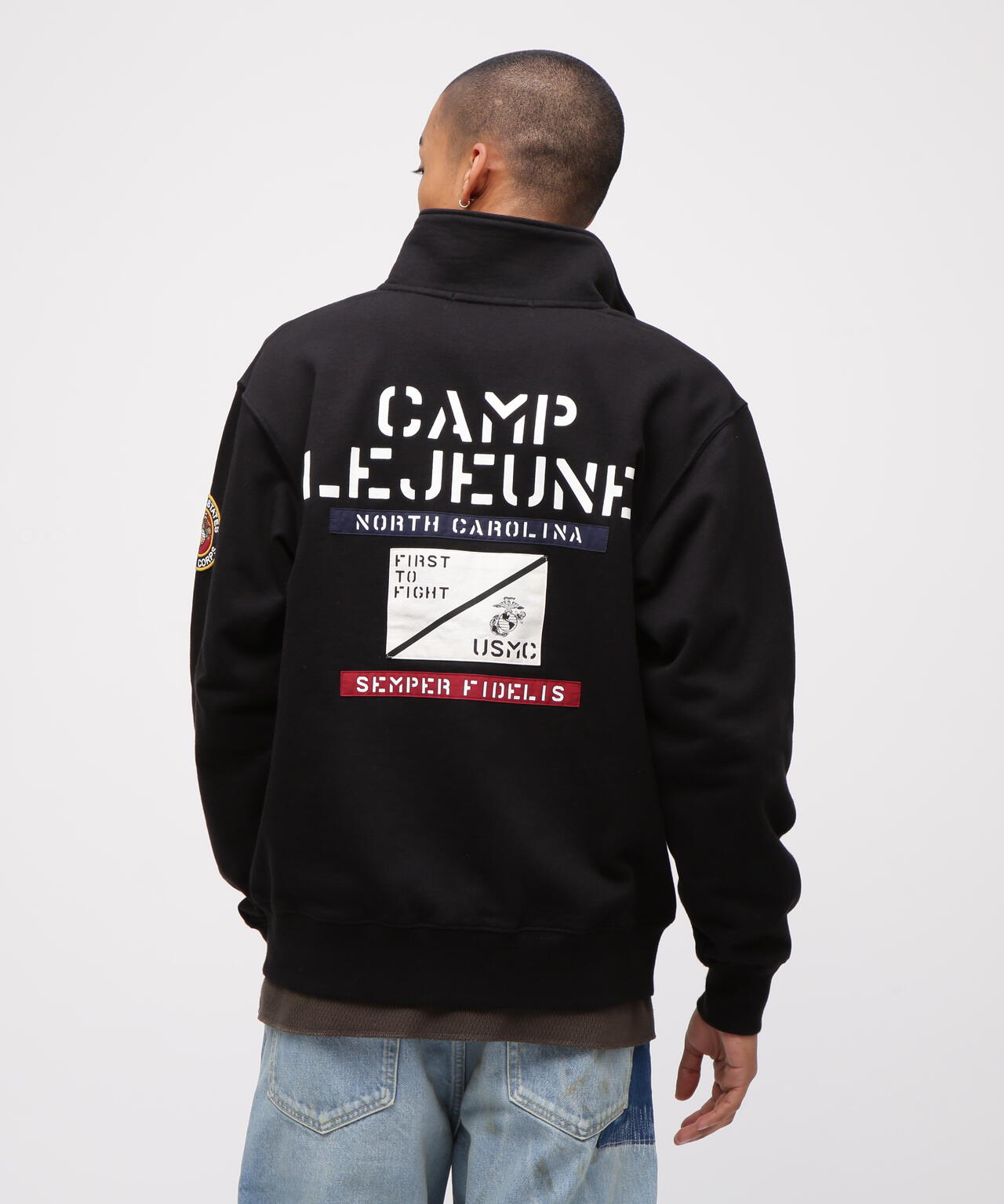 《直営店限定》CAMP LEJEUNE PATCHED STAND ZIP SWEAT